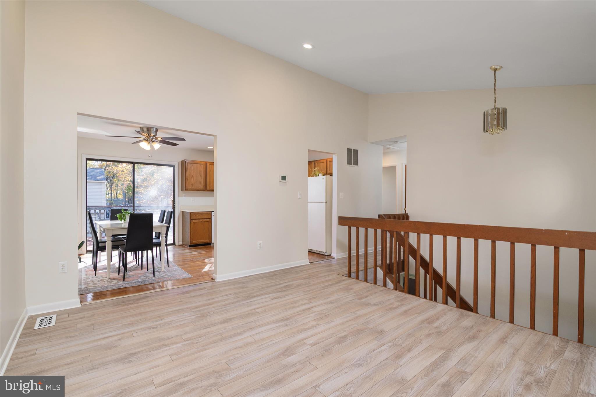 FRANKLIN MANOR ON THE BAY - Residential