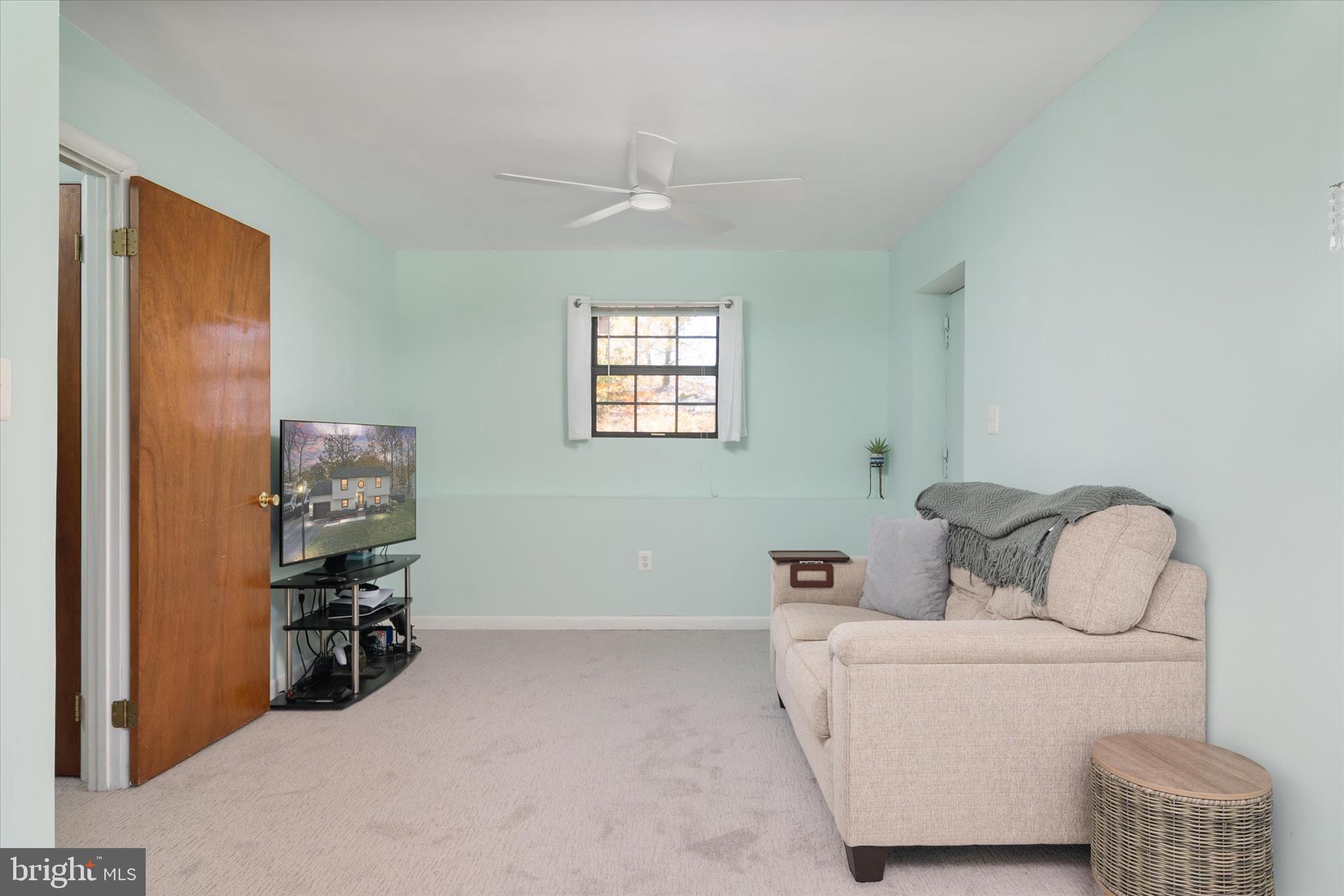 FRANKLIN MANOR ON THE BAY - Residential