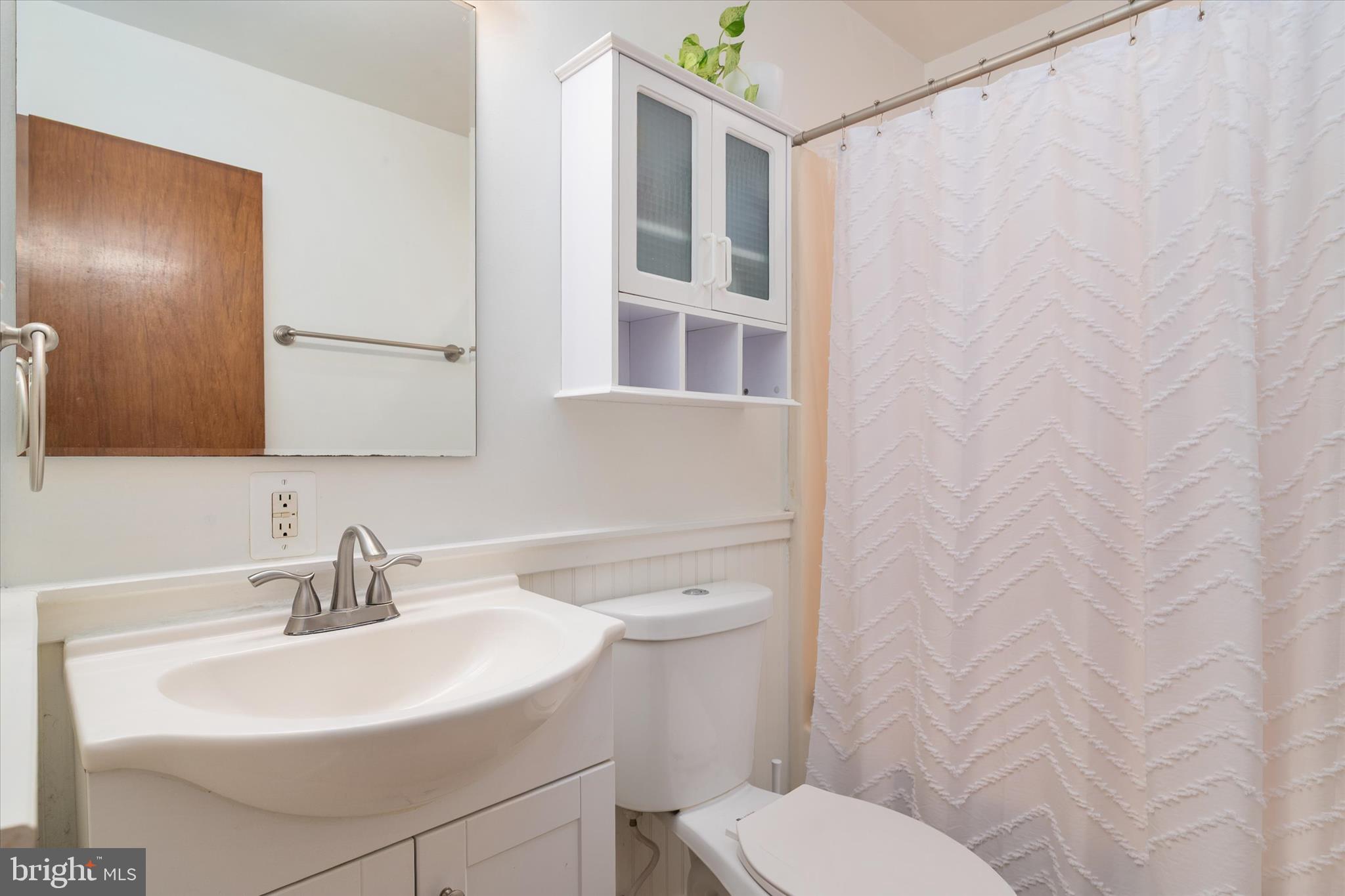 FRANKLIN MANOR ON THE BAY - Residential