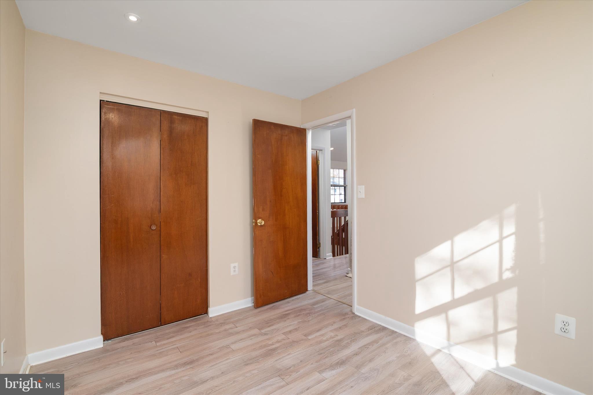 FRANKLIN MANOR ON THE BAY - Residential