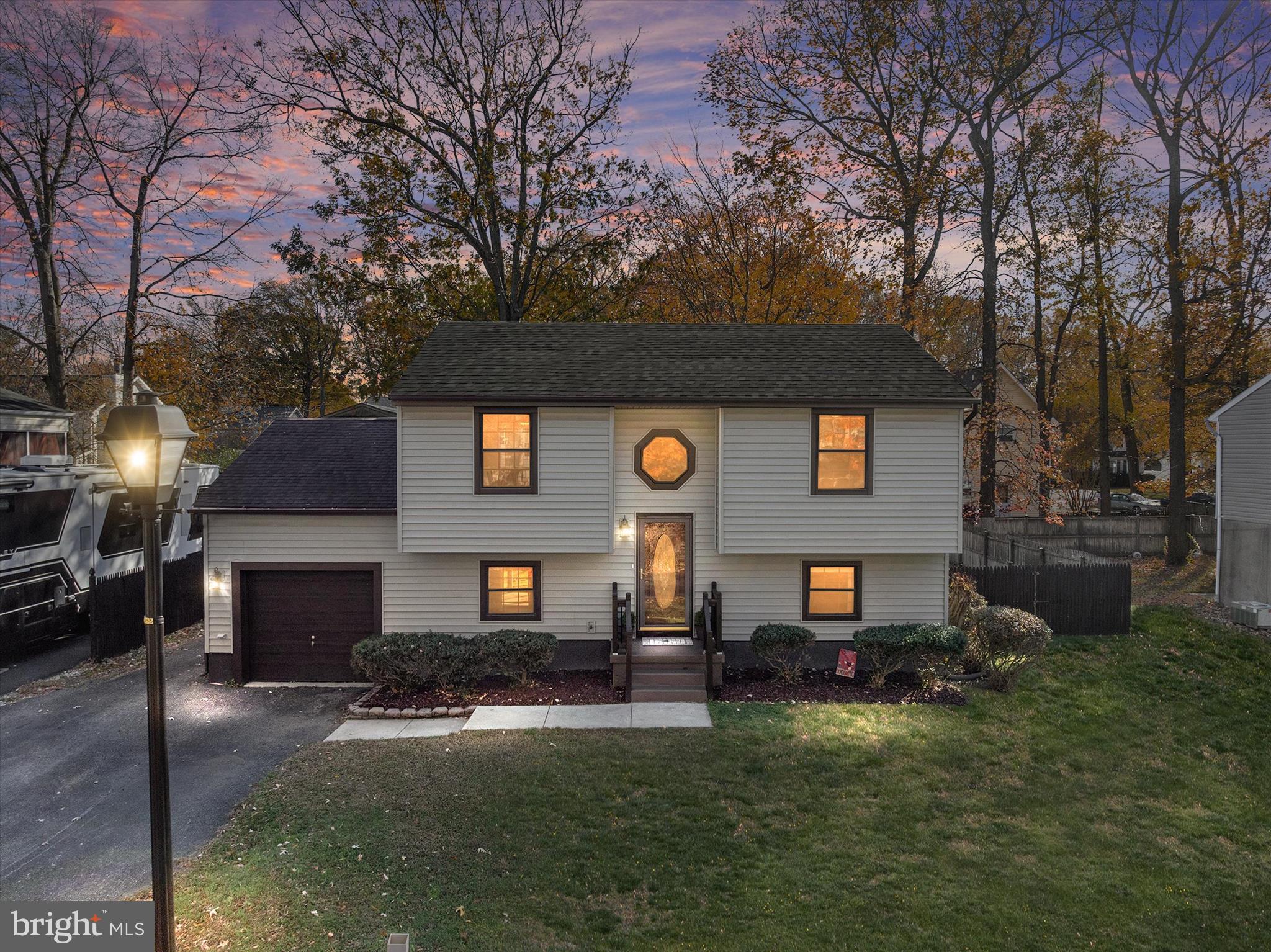 FRANKLIN MANOR ON THE BAY - Residential