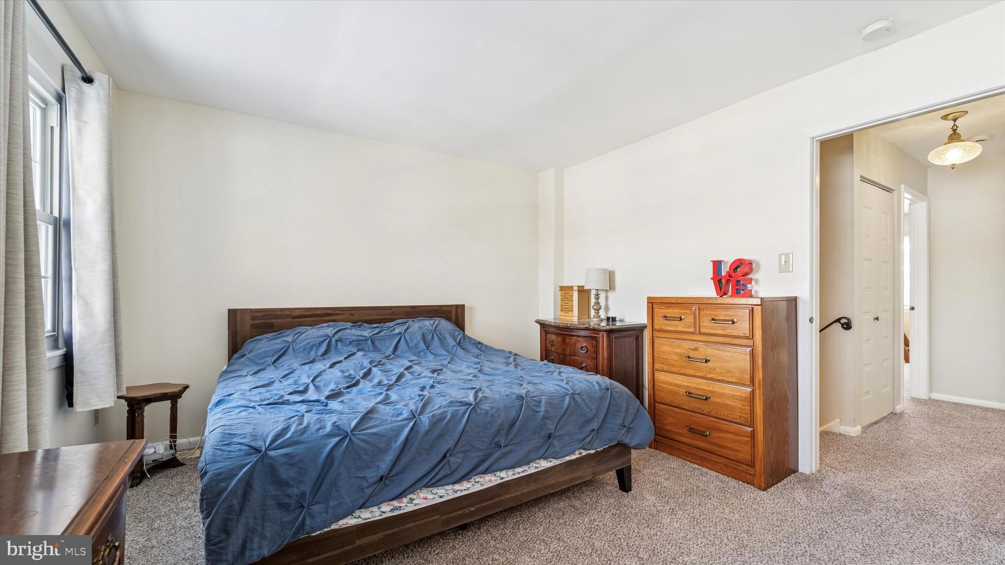 BEAVER RUN KNOLL - Residential