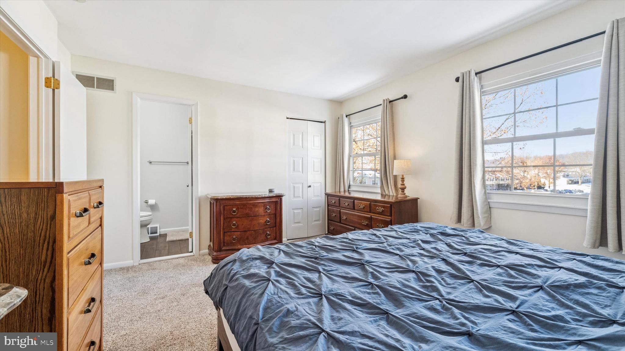 BEAVER RUN KNOLL - Residential