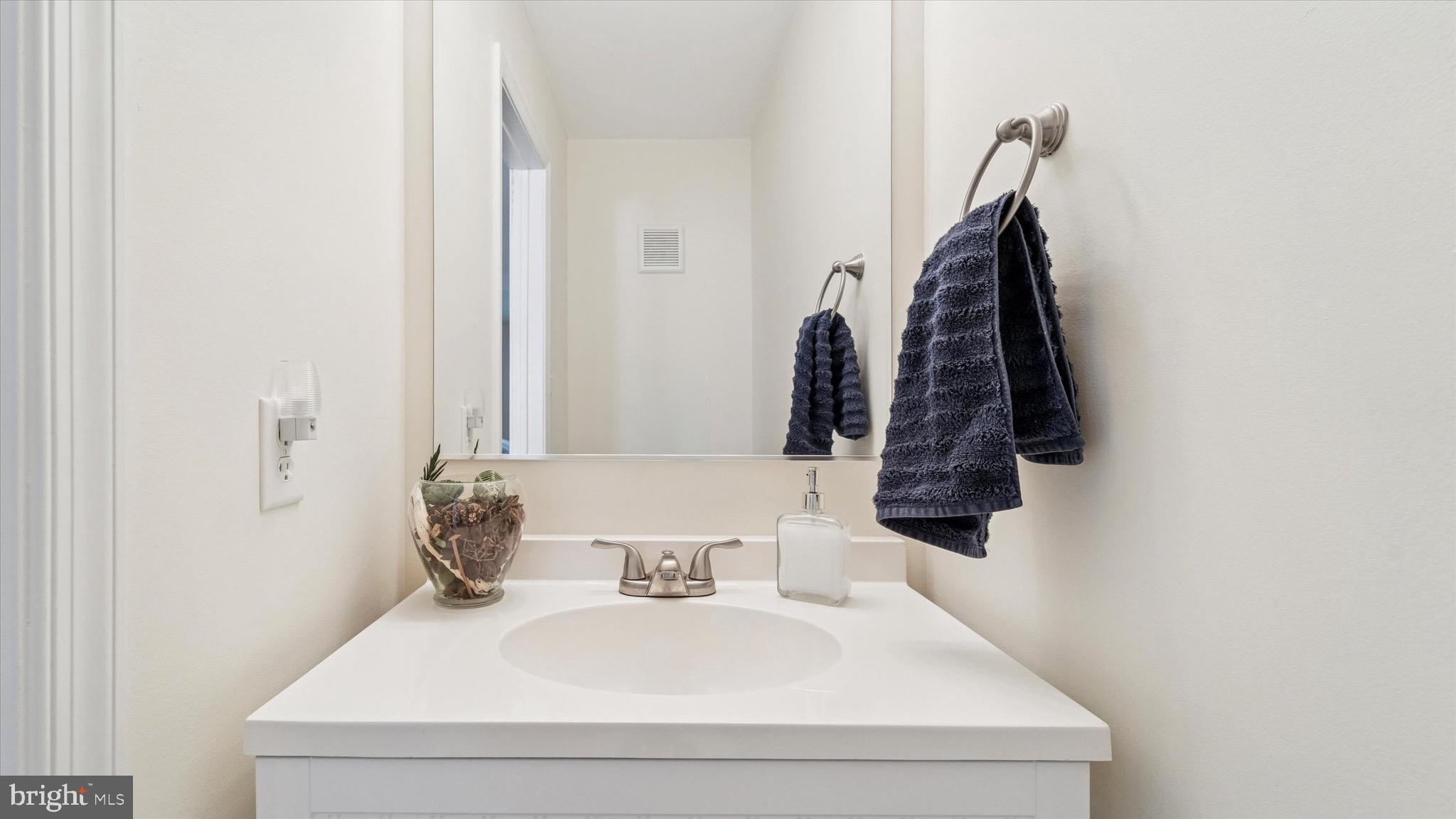 BEAVER RUN KNOLL - Residential