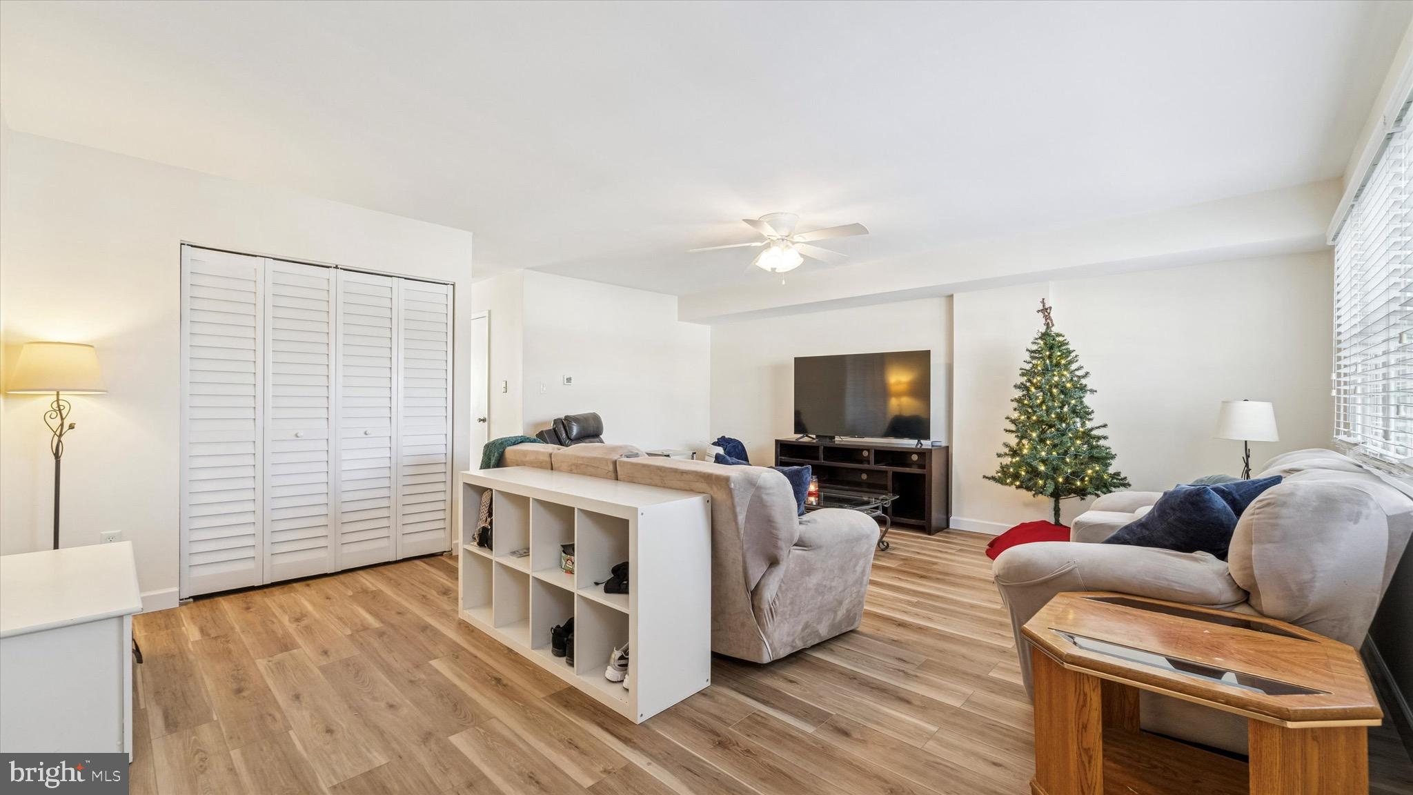 BEAVER RUN KNOLL - Residential