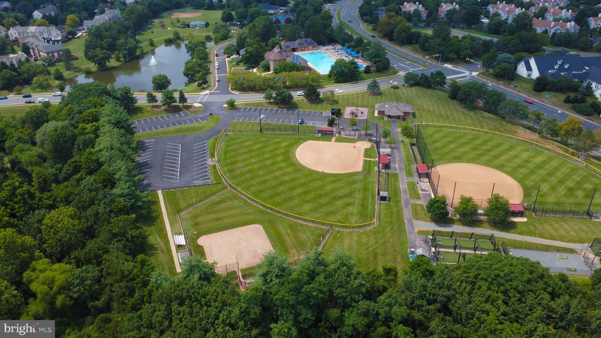 ASHBURN FARM - Residential