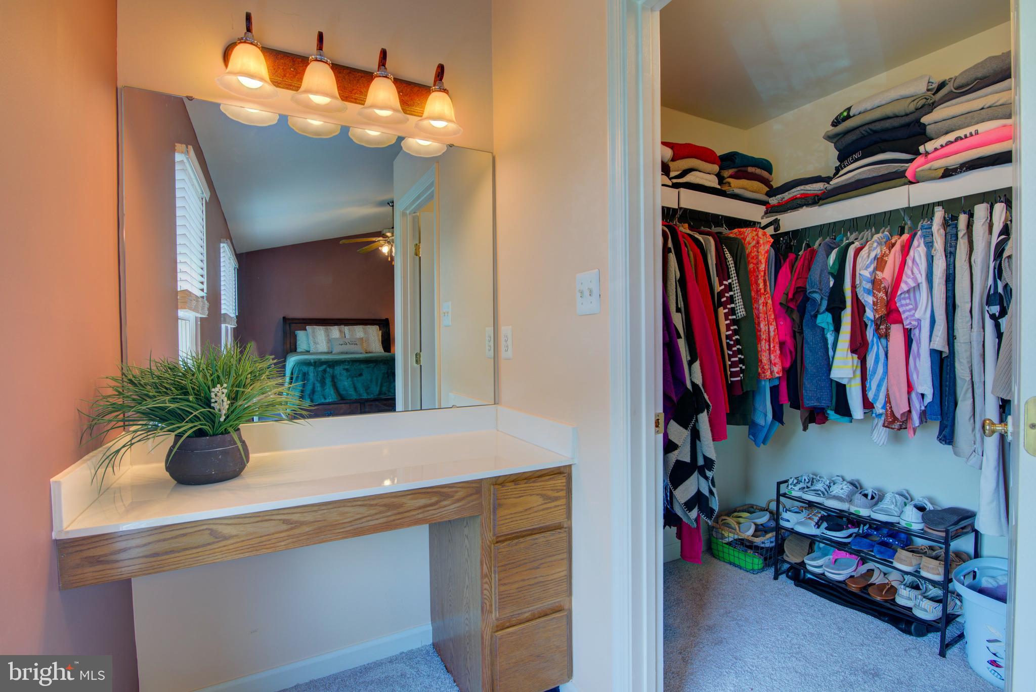 ASHBURN FARM - Residential