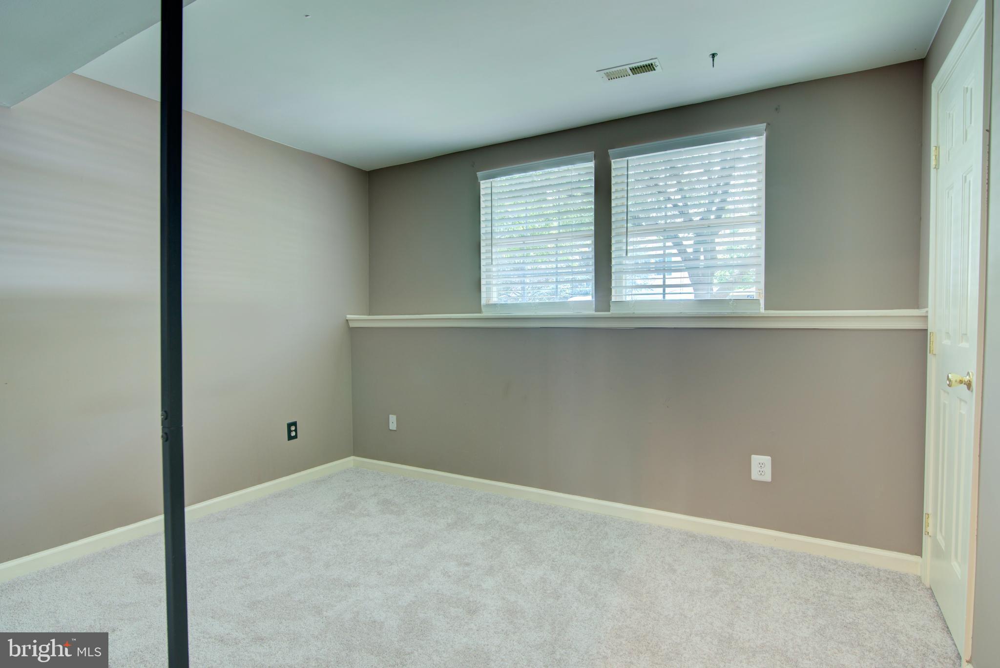 ASHBURN FARM - Residential