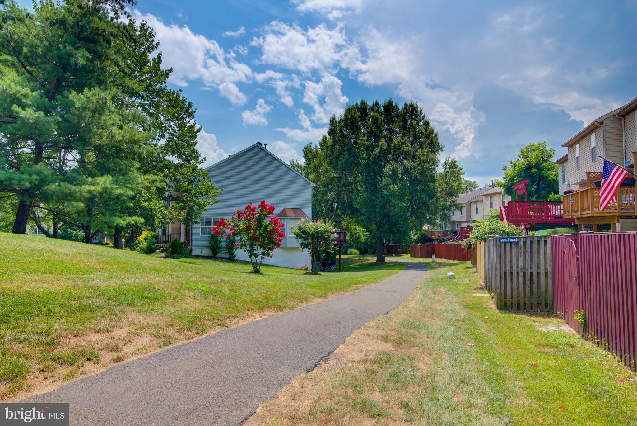 ASHBURN FARM - Residential