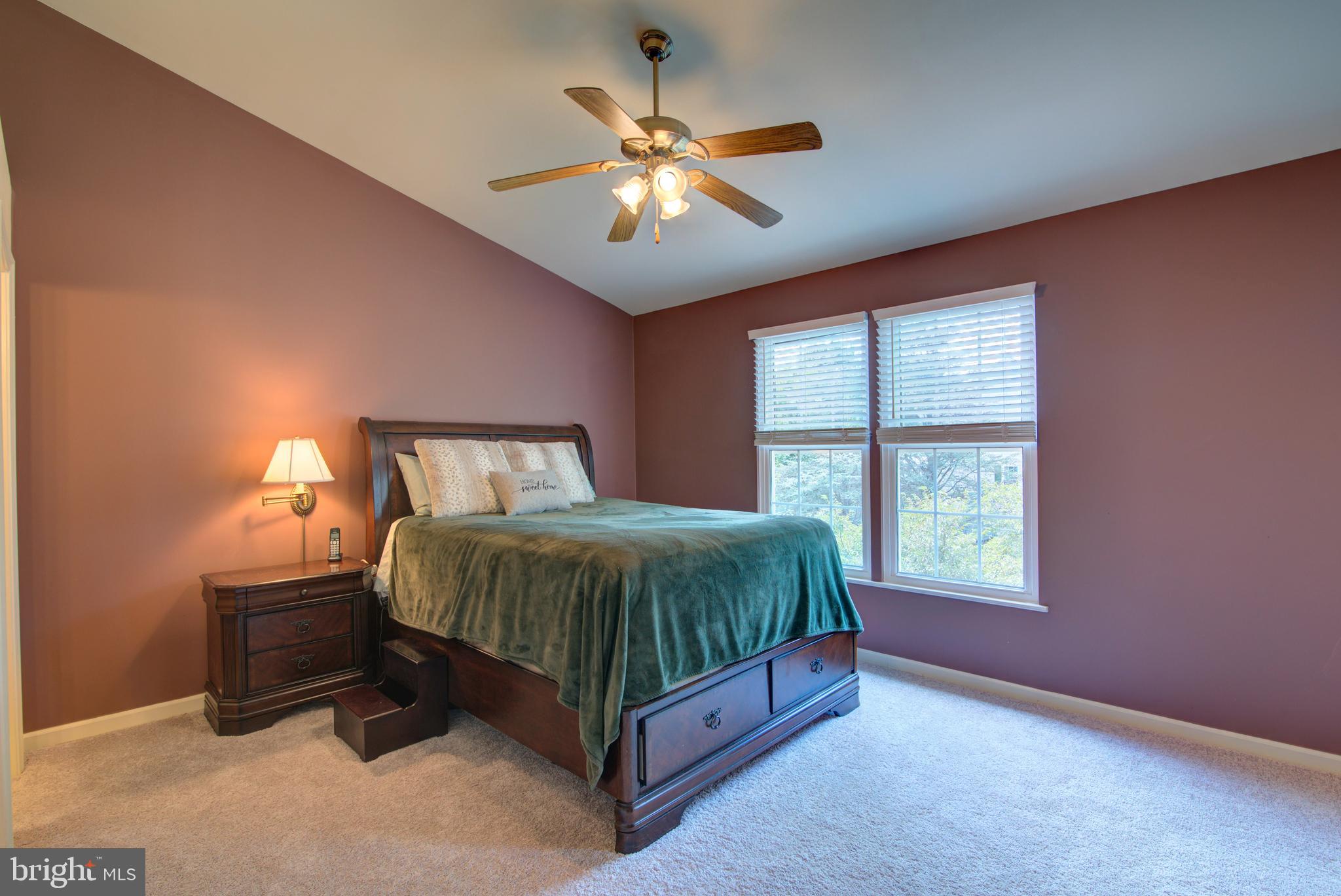 ASHBURN FARM - Residential