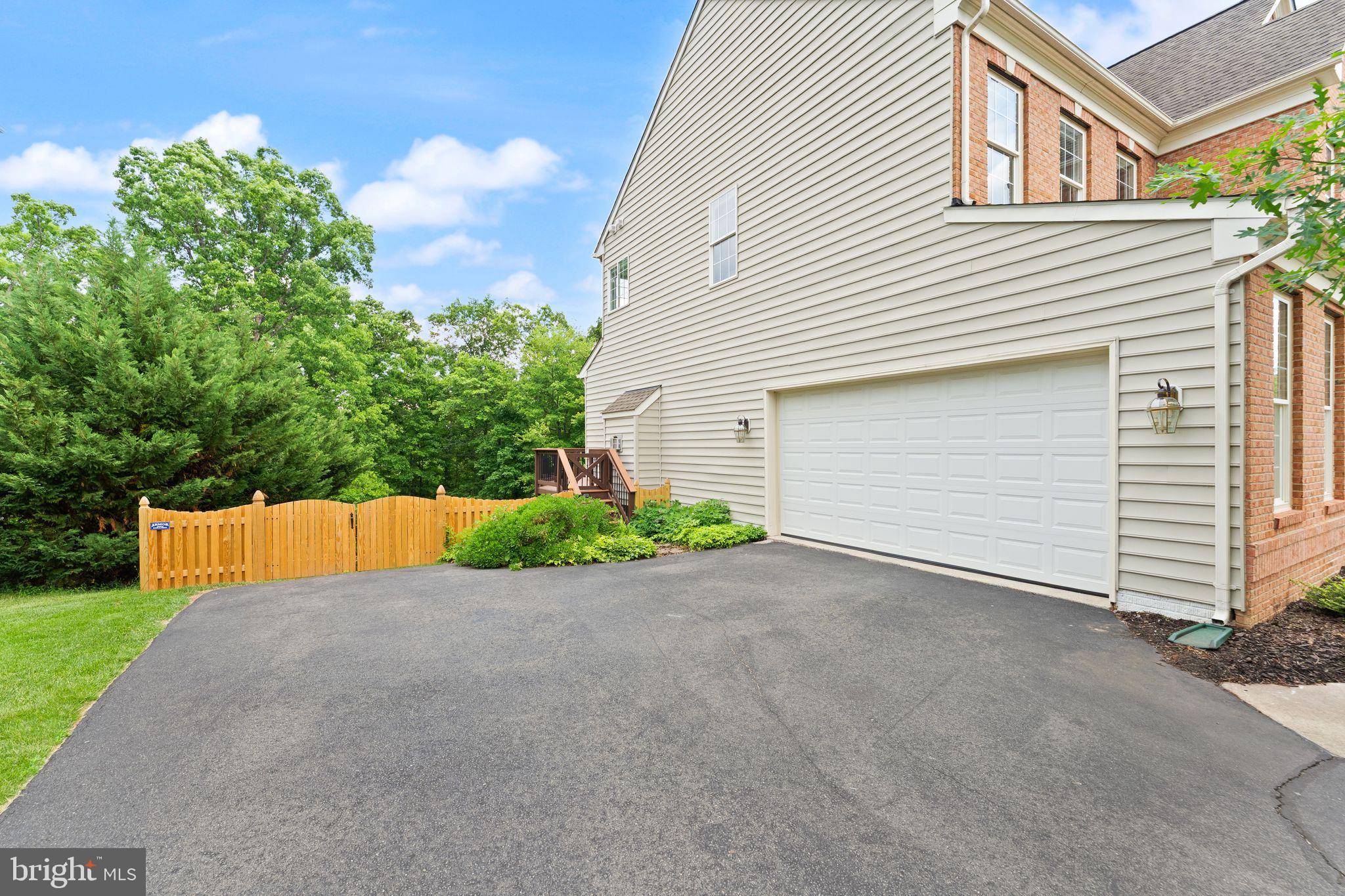 ESTATES OF FOREST RIDGE - Residential
