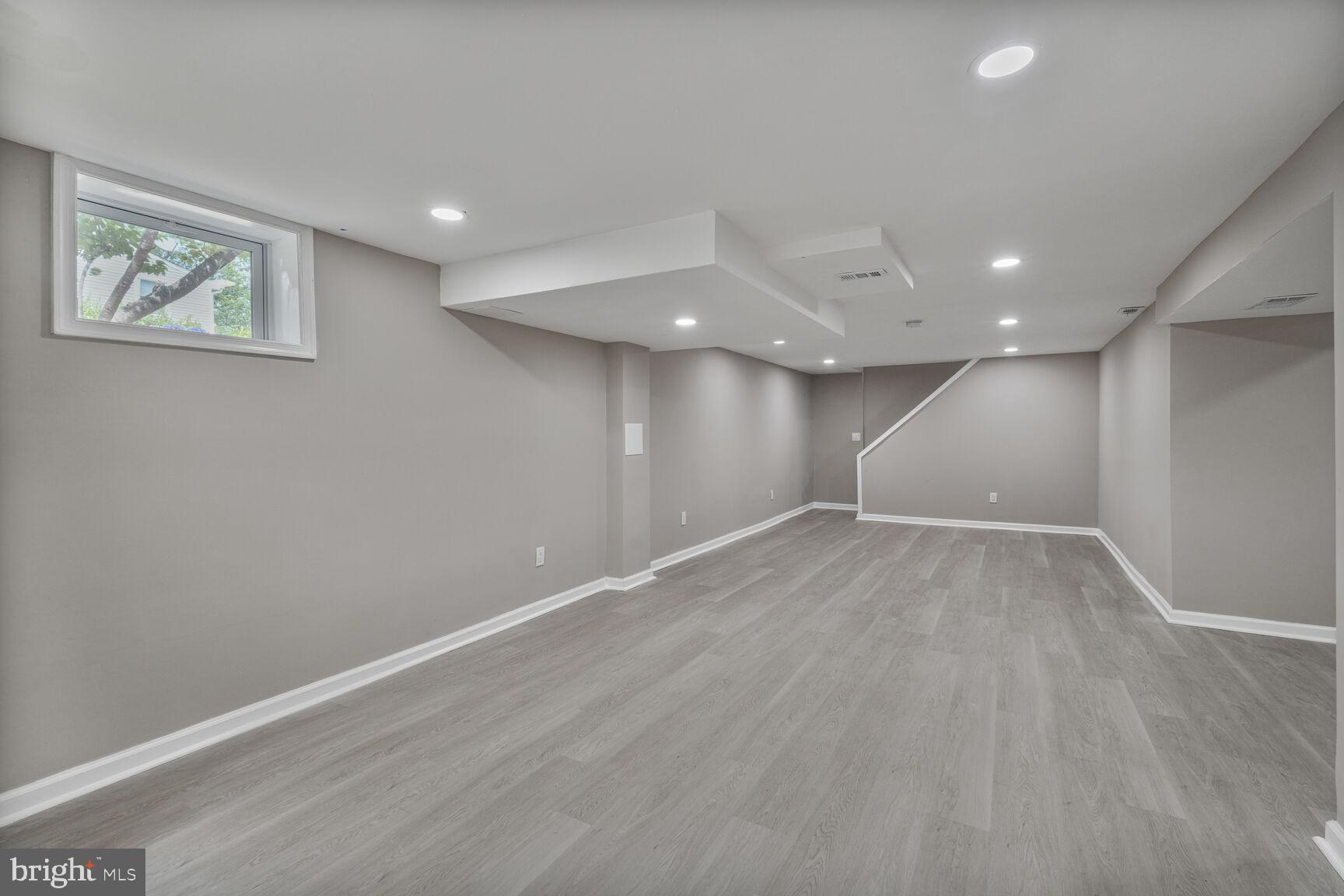 ROGERS HEIGHTS - Residential