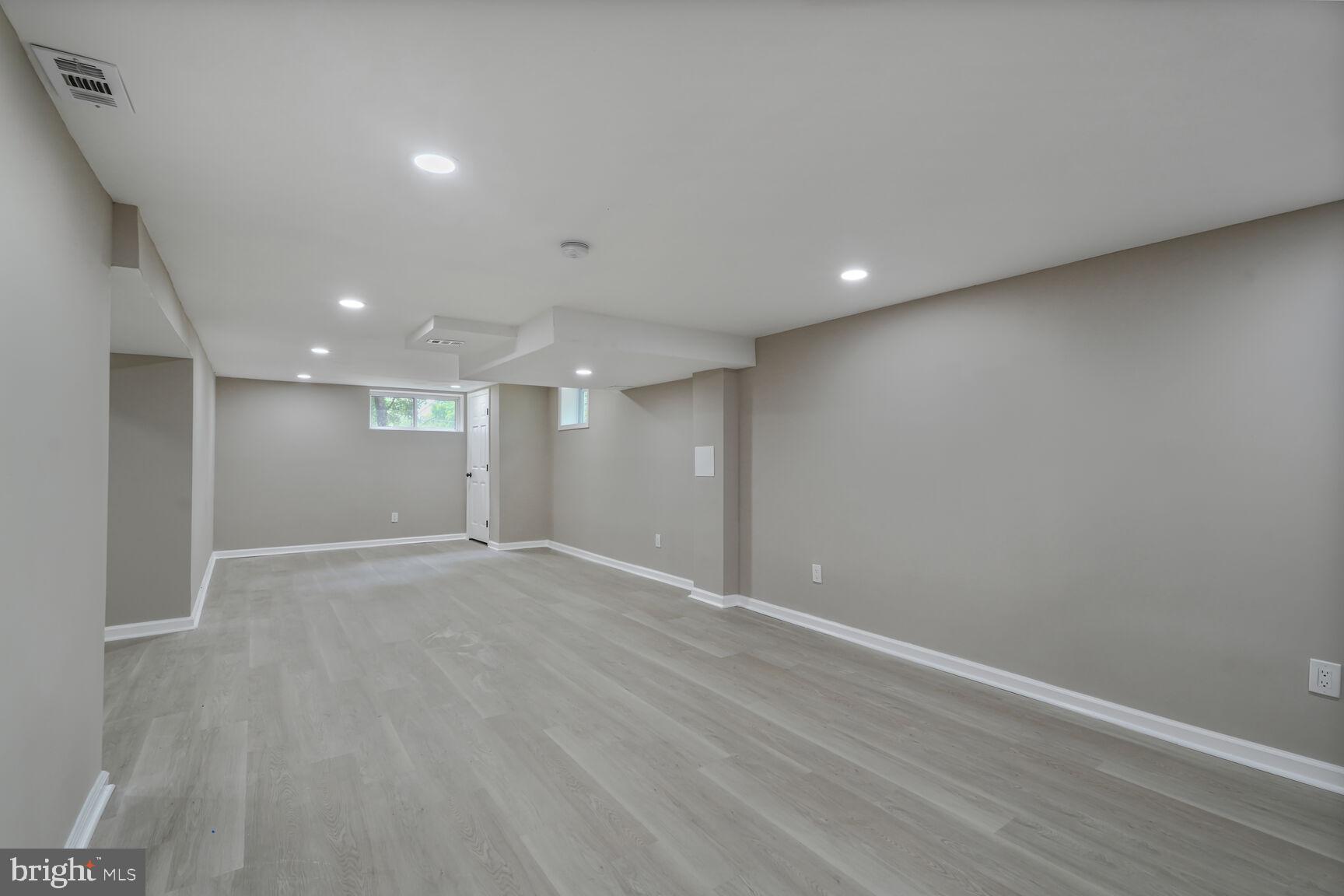 ROGERS HEIGHTS - Residential