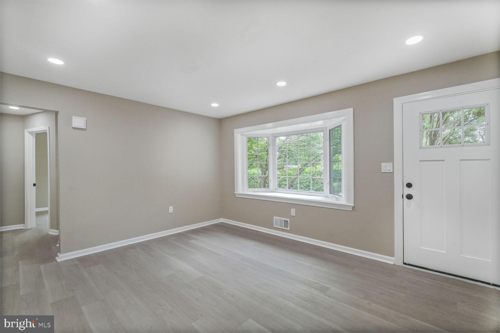 ROGERS HEIGHTS - Residential