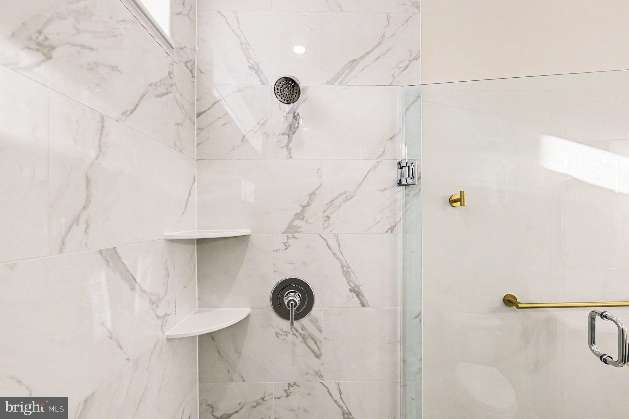 PLYMOUTH VALLEY - Residential