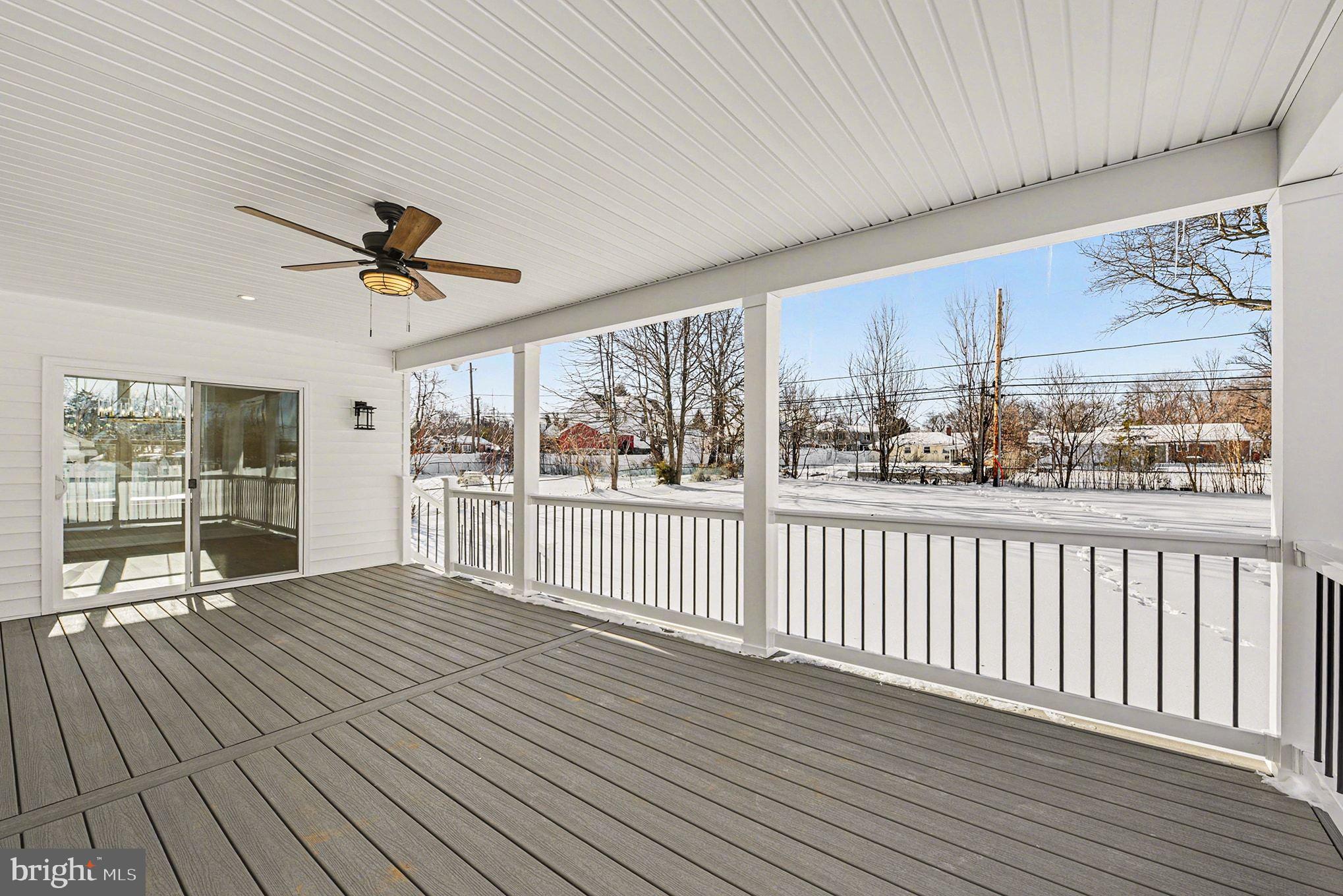 PLYMOUTH VALLEY - Residential