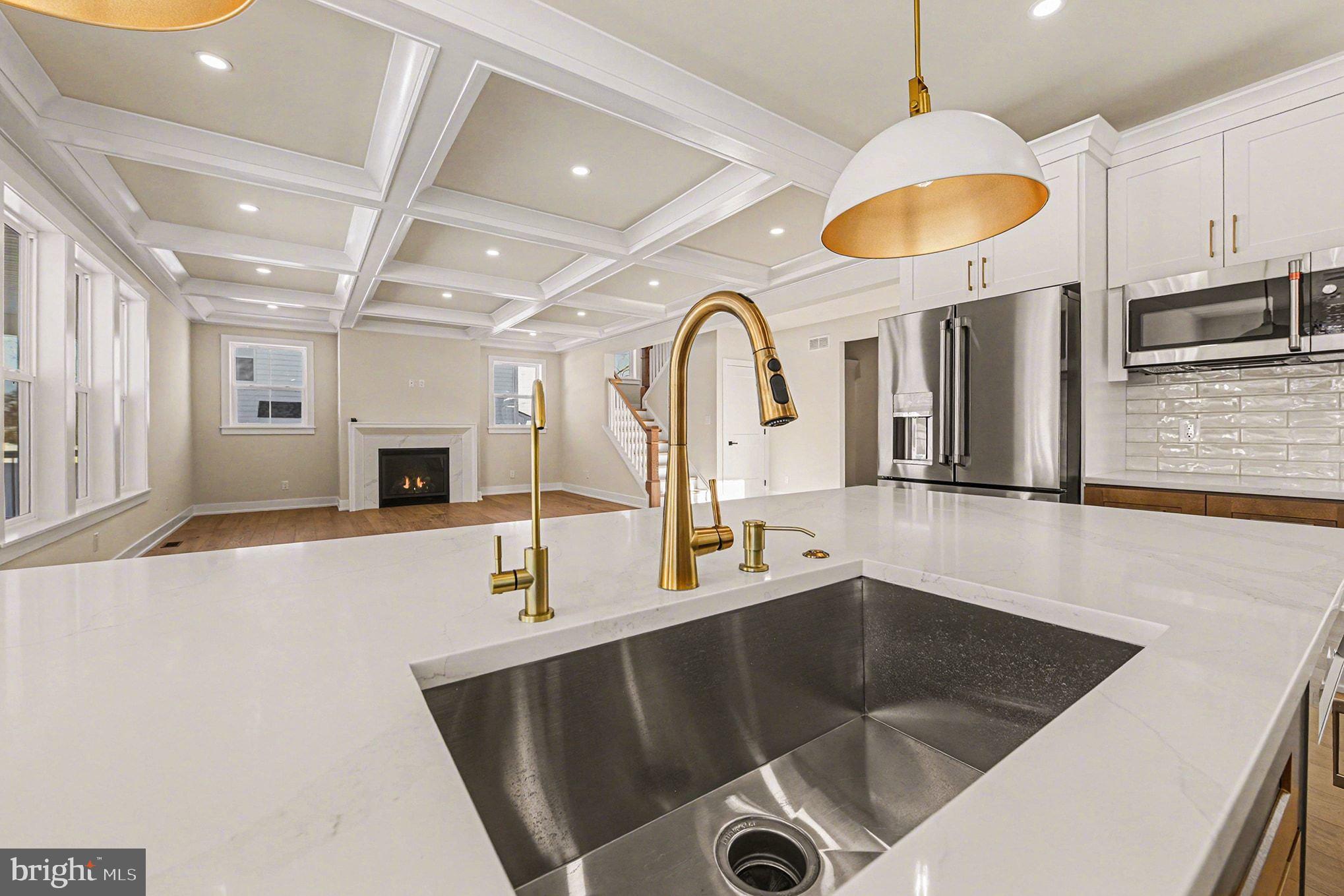 PLYMOUTH VALLEY - Residential