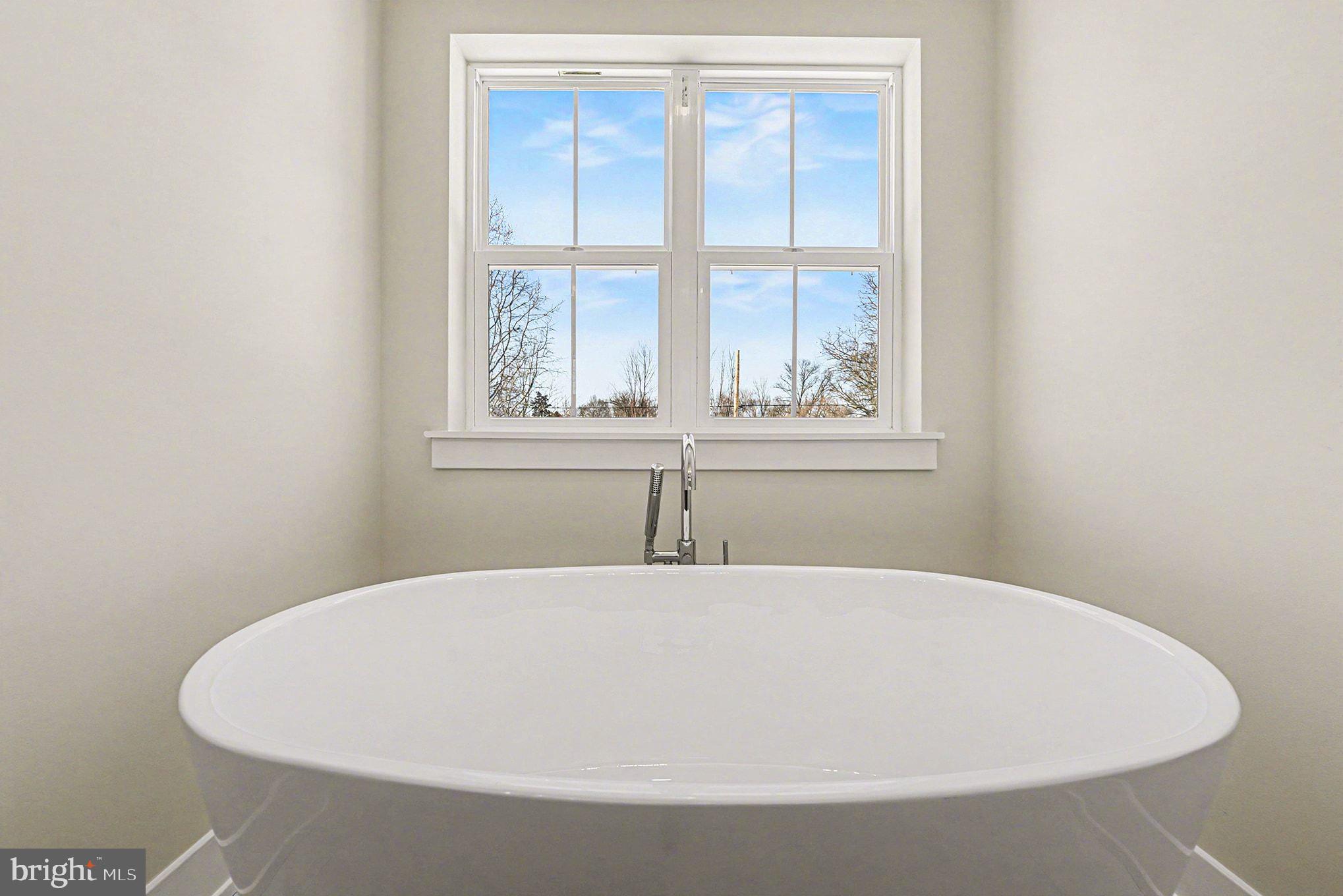 PLYMOUTH VALLEY - Residential