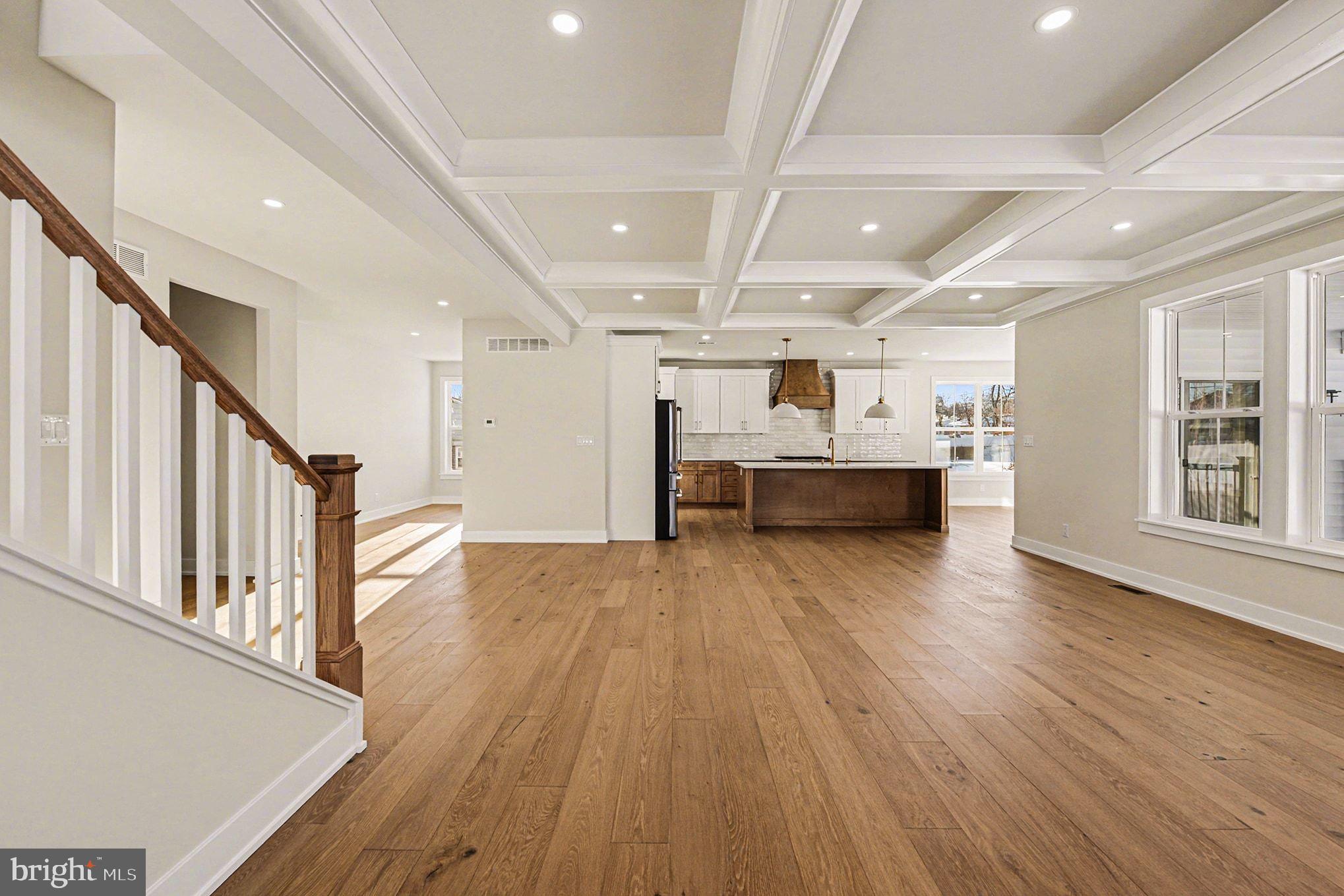 PLYMOUTH VALLEY - Residential