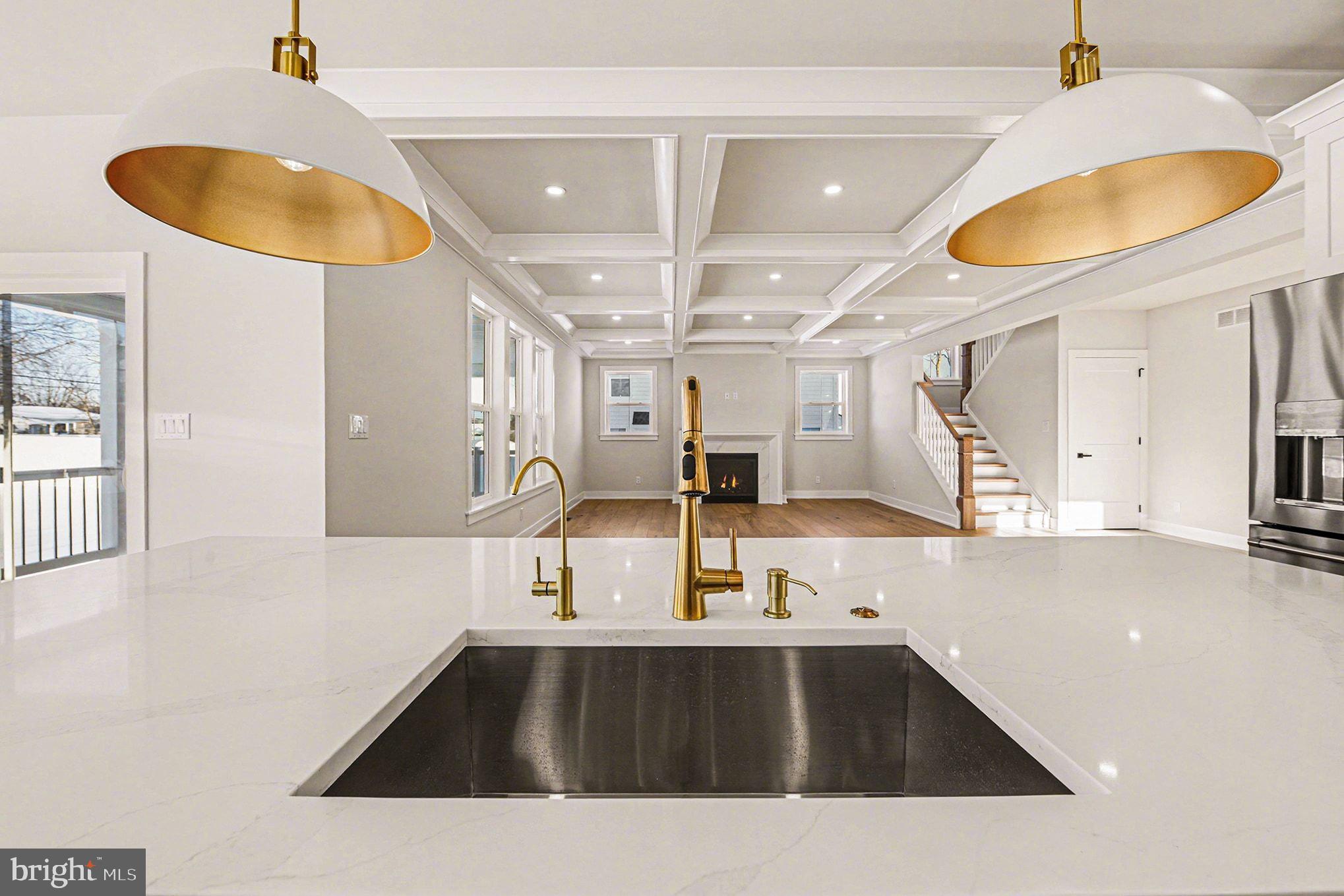 PLYMOUTH VALLEY - Residential