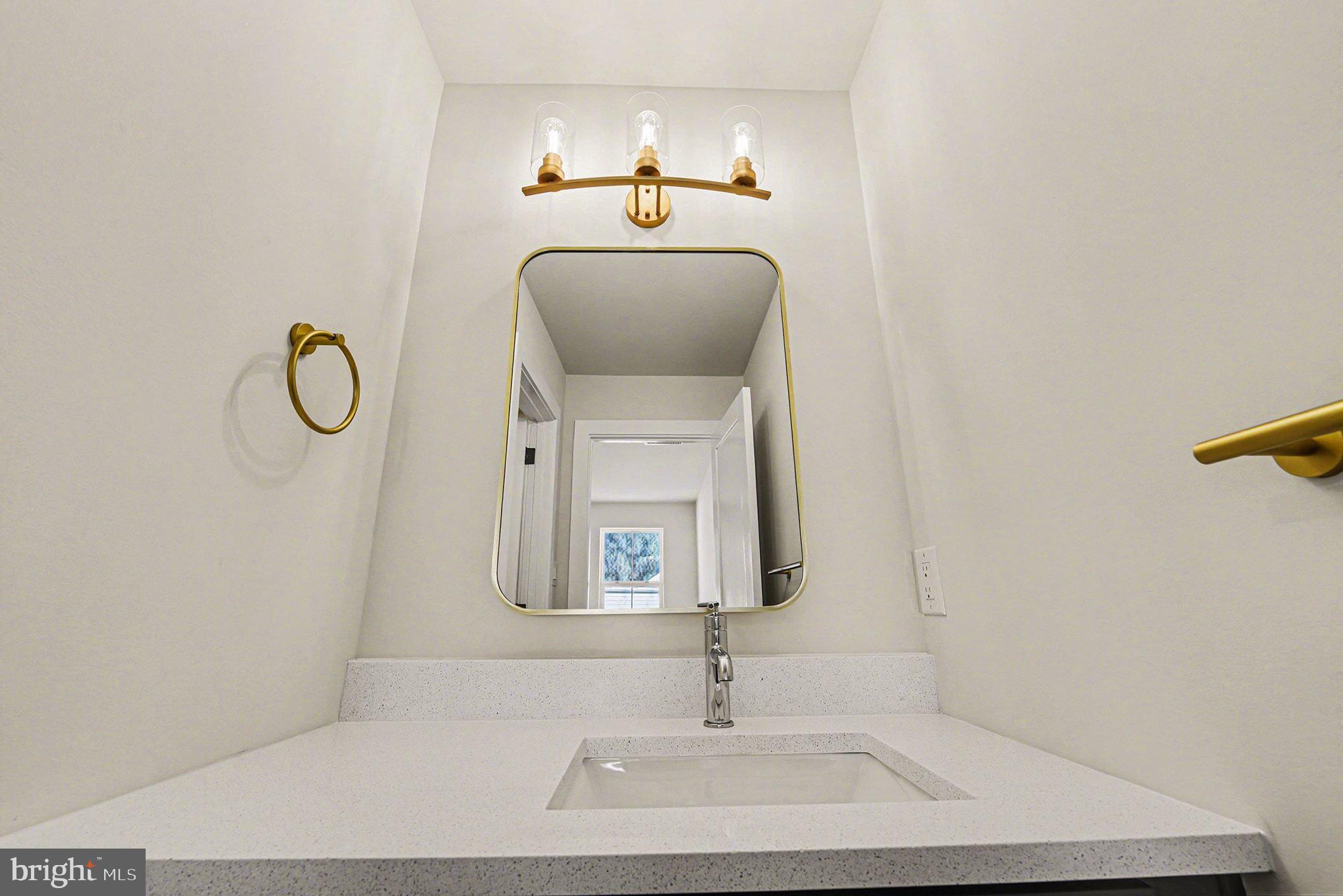 PLYMOUTH VALLEY - Residential