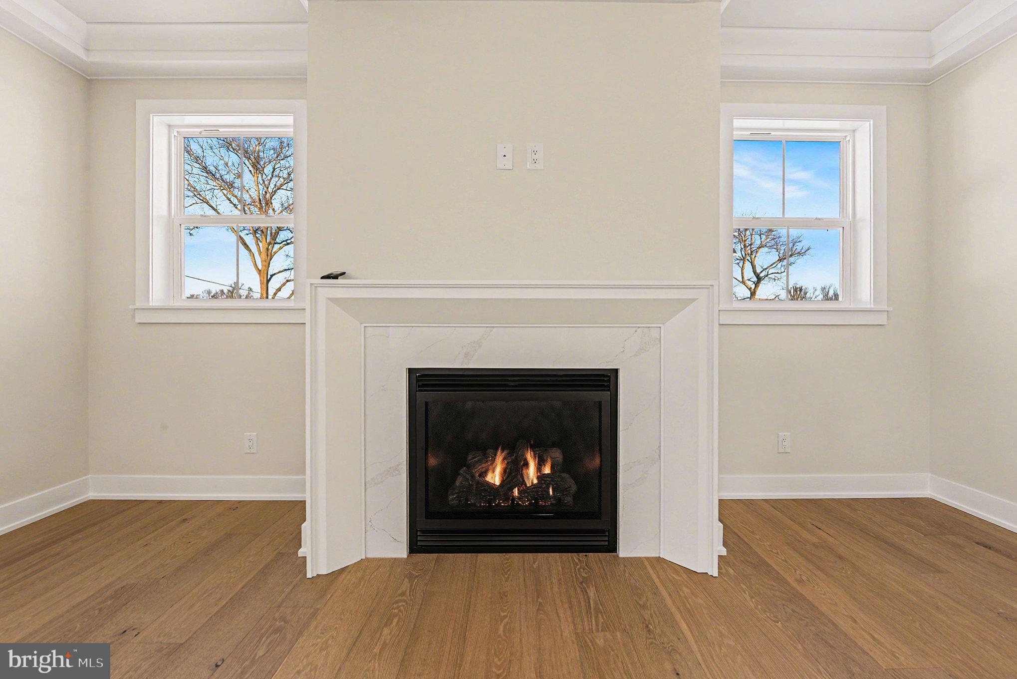 PLYMOUTH VALLEY - Residential