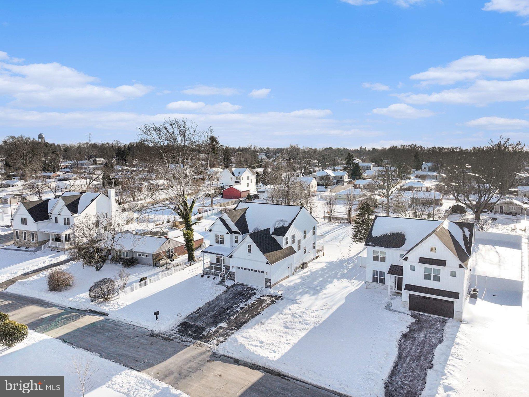 PLYMOUTH VALLEY - Residential