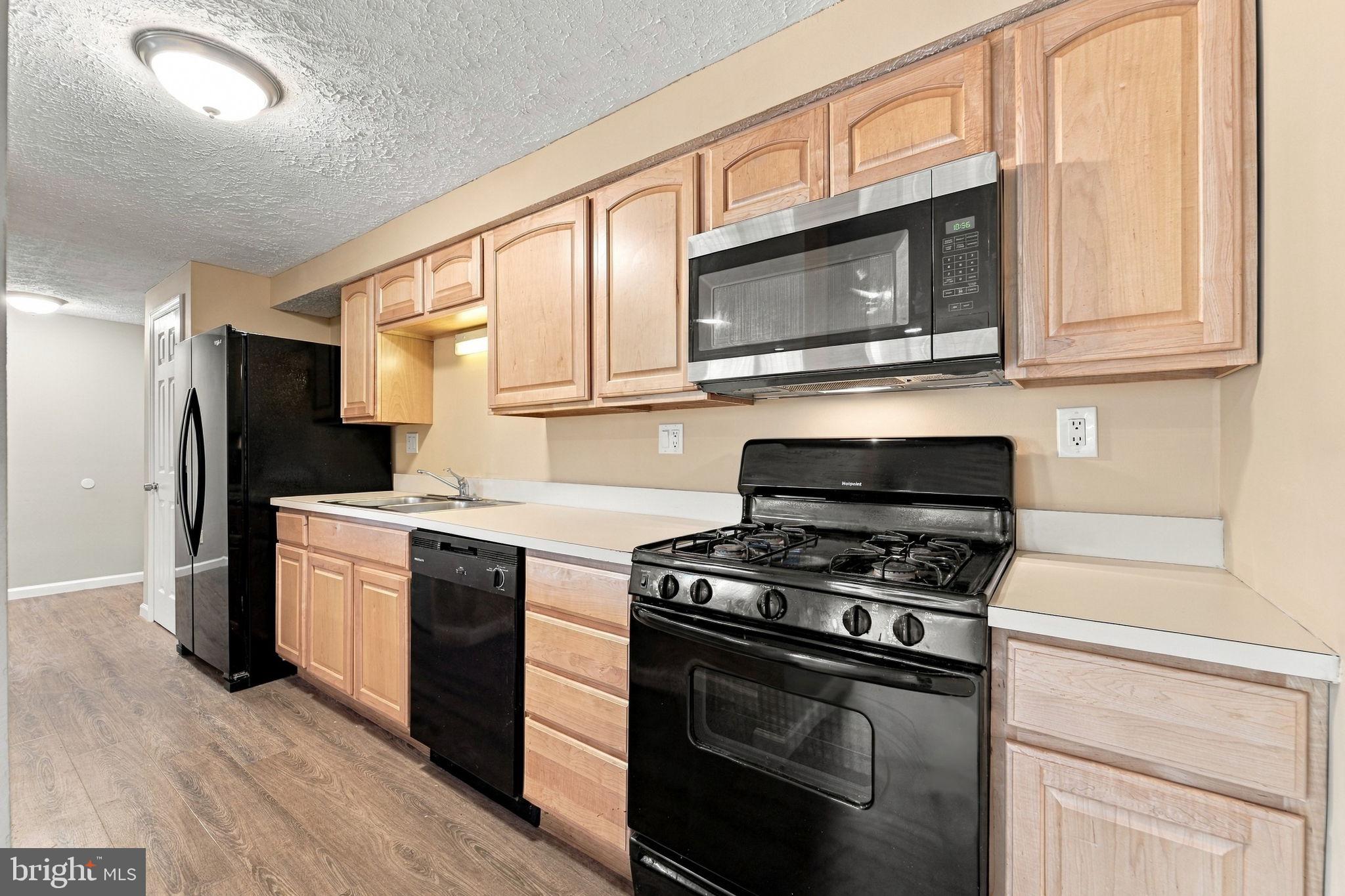 40 KENWOOD DRIVE