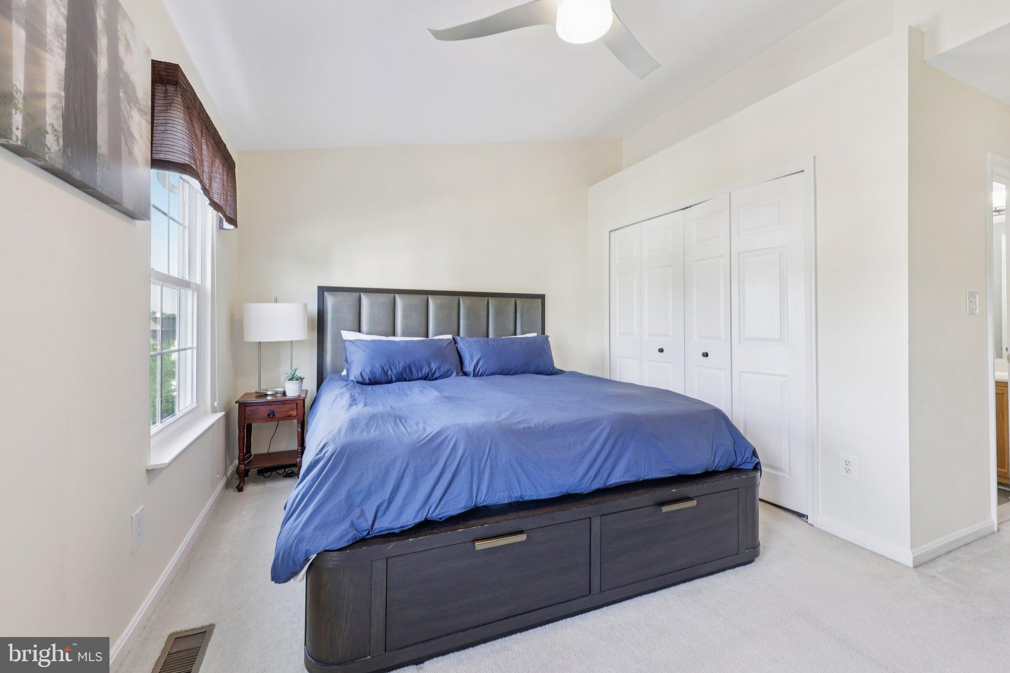 SHERBROOKE II TH CONDO - Residential