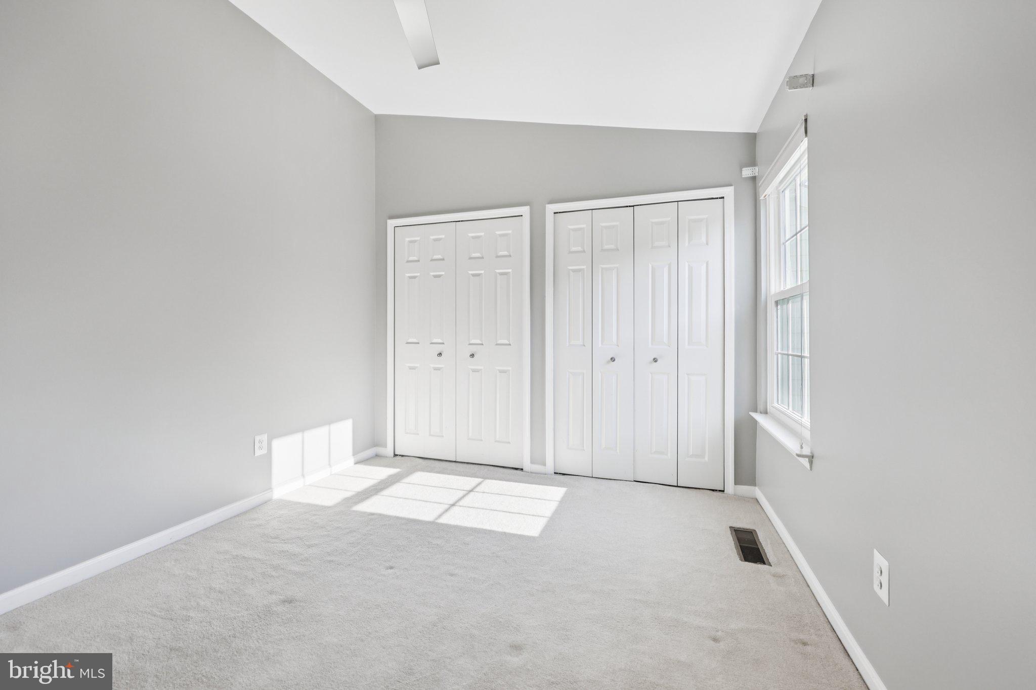 SHERBROOKE II TH CONDO - Residential