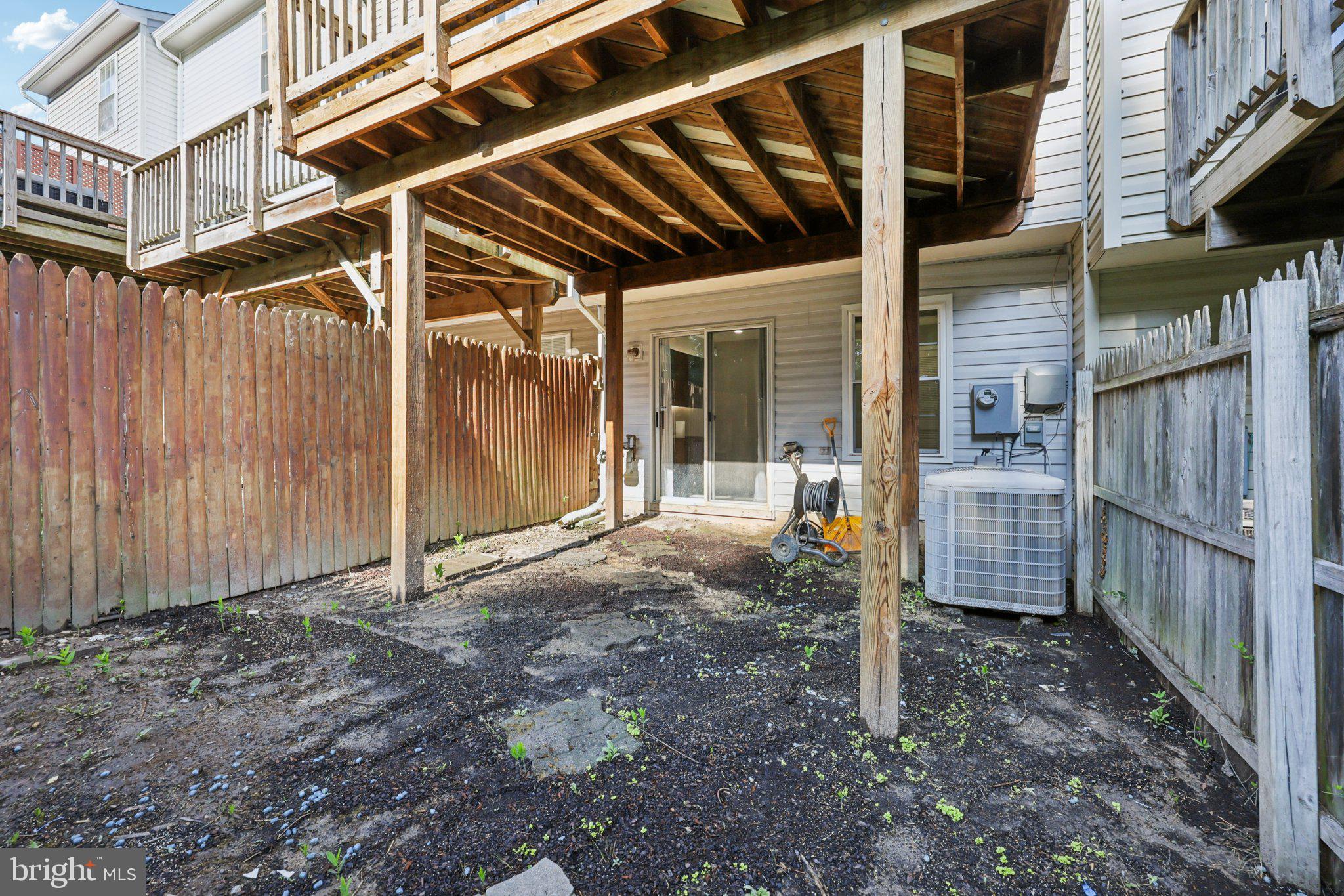 SHERBROOKE II TH CONDO - Residential