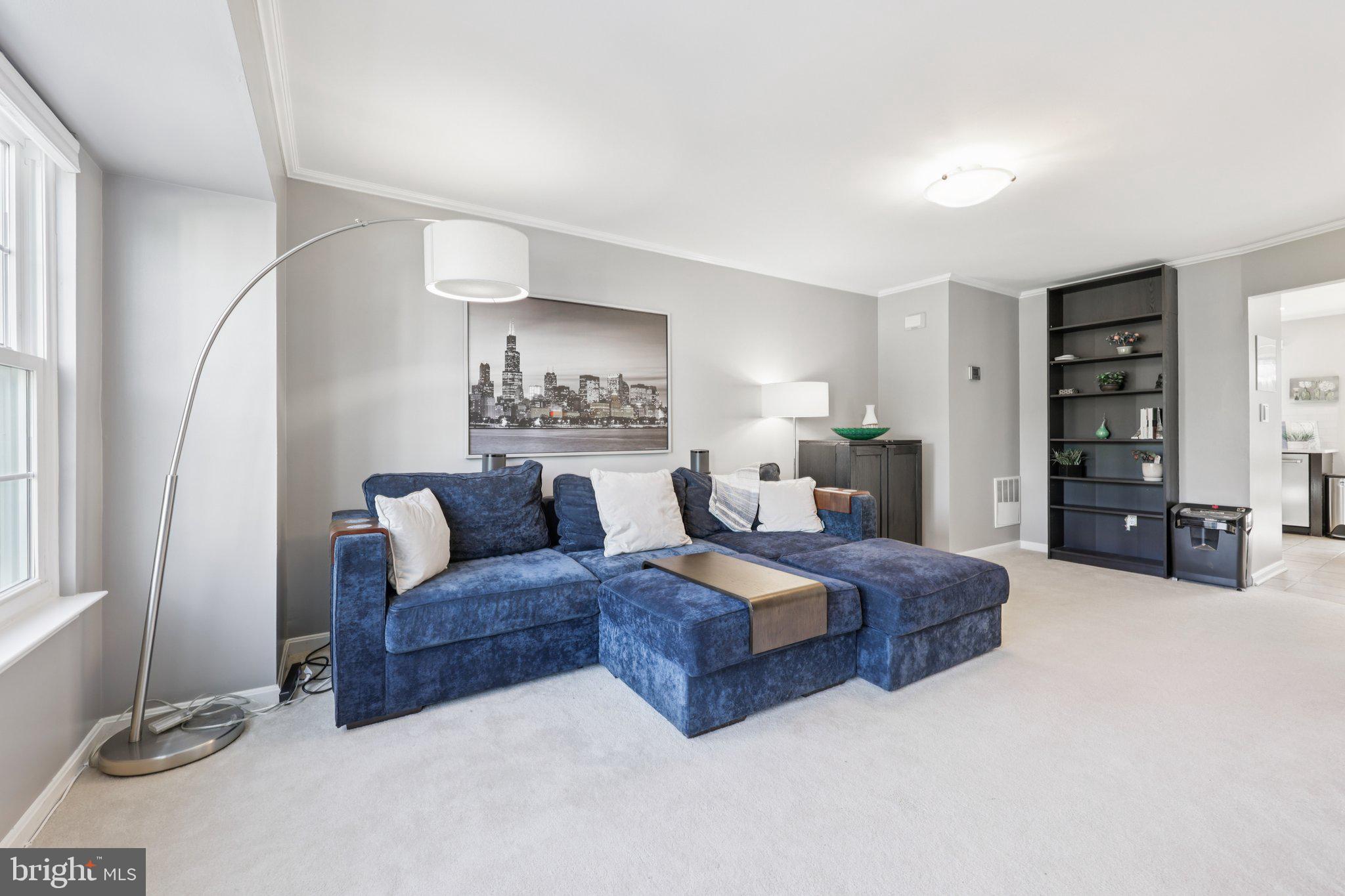 SHERBROOKE II TH CONDO - Residential