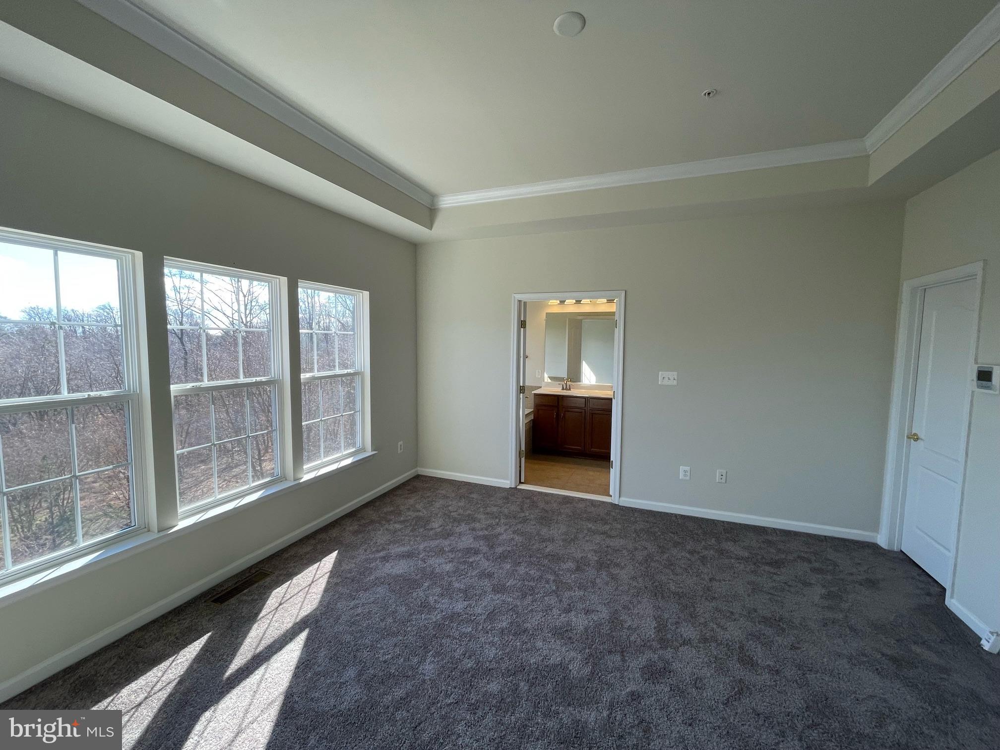 VICTORY PROMENADE - Residential Lease