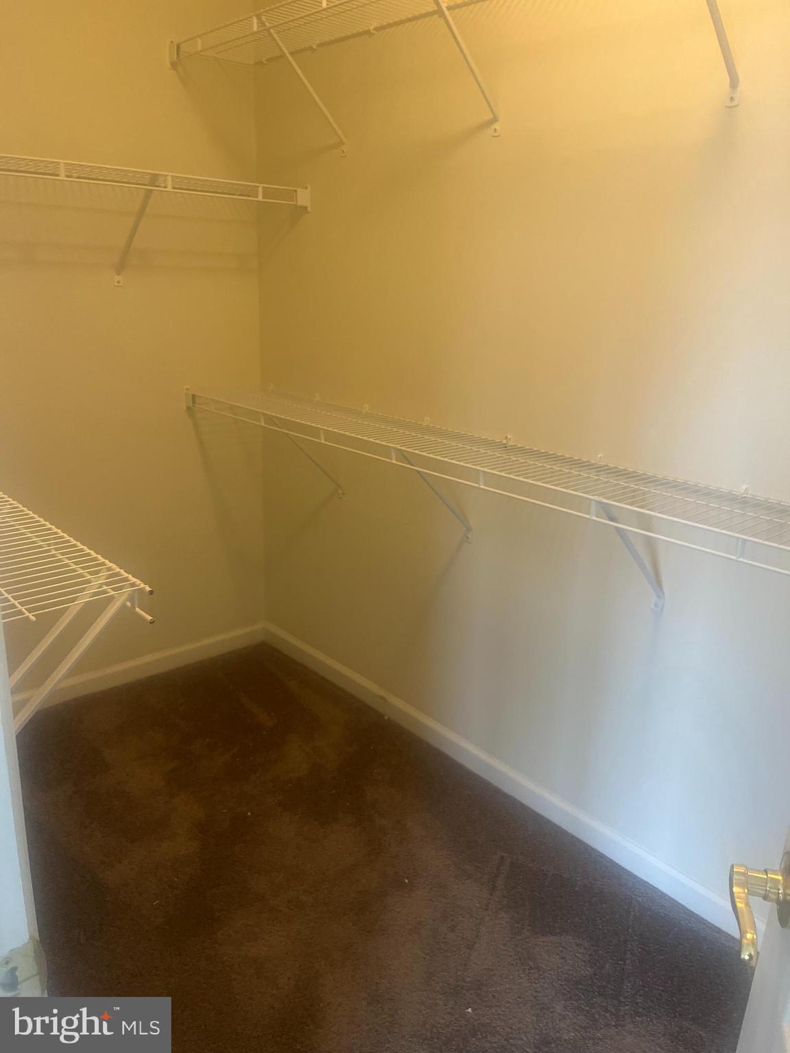 VICTORY PROMENADE - Residential Lease