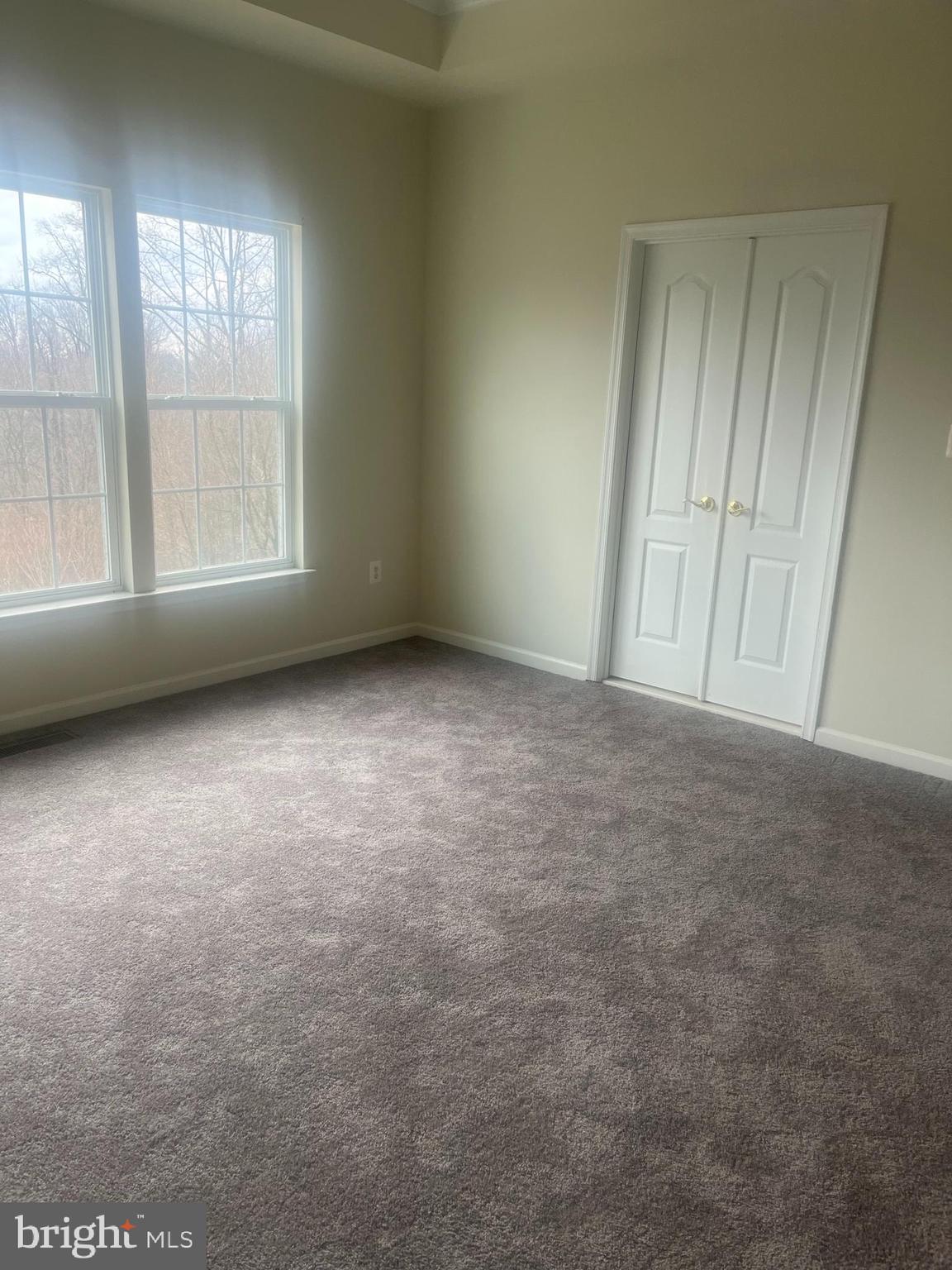 VICTORY PROMENADE - Residential Lease