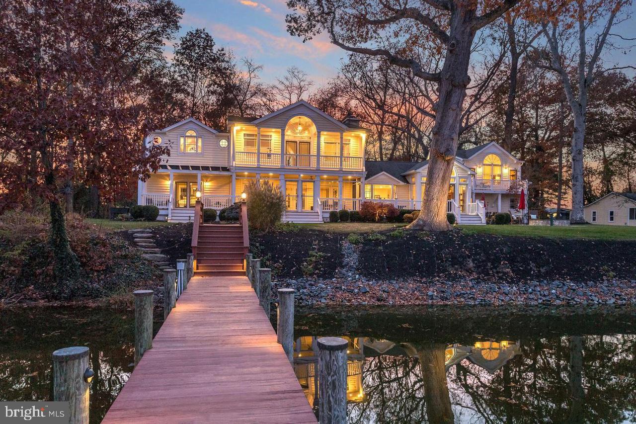 WEST RIVER - Residential