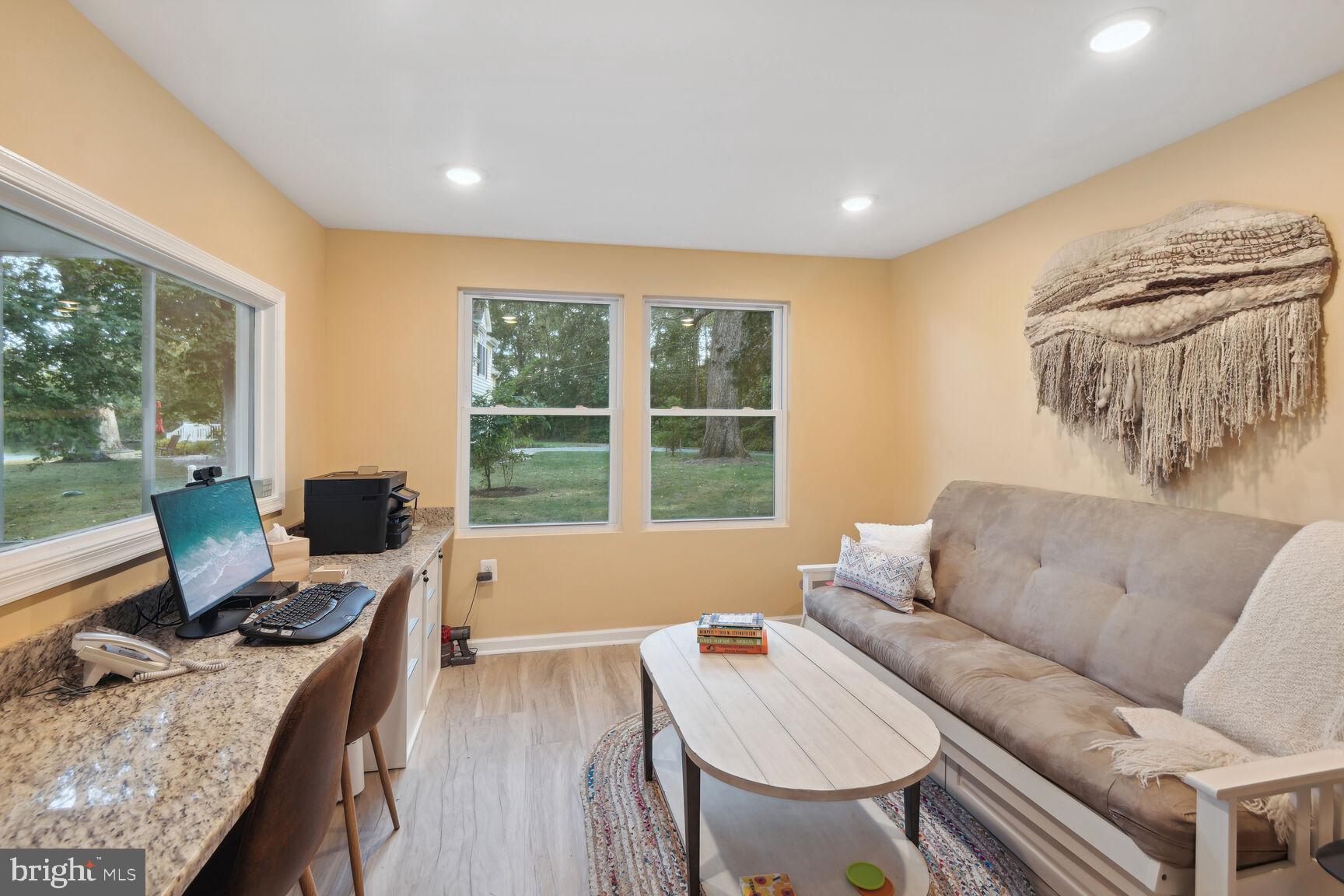 WEST RIVER - Residential