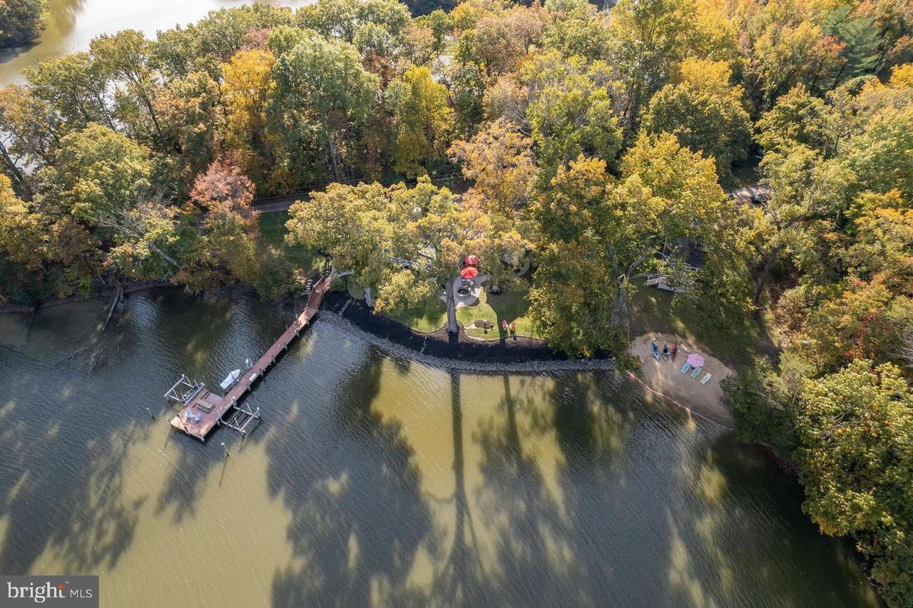 WEST RIVER - Residential