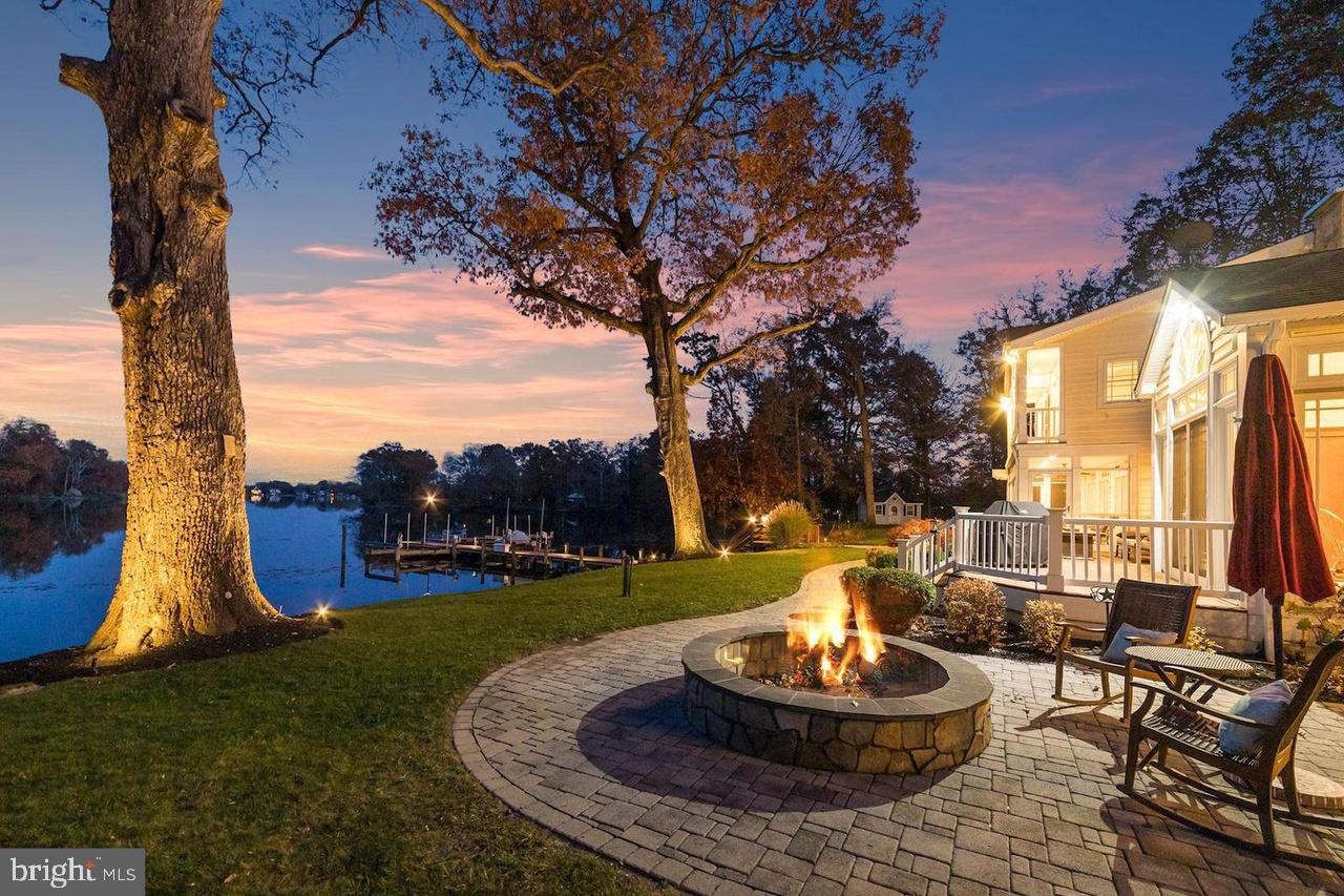 WEST RIVER - Residential