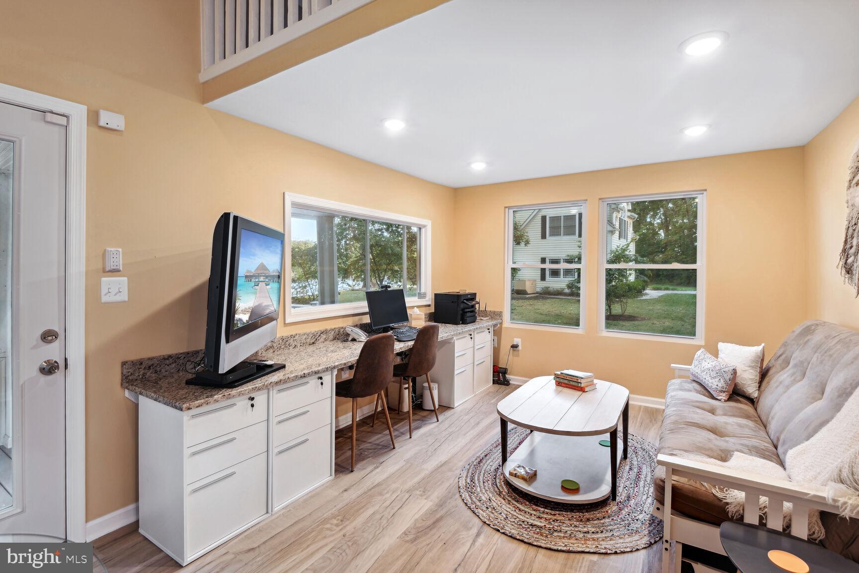 WEST RIVER - Residential