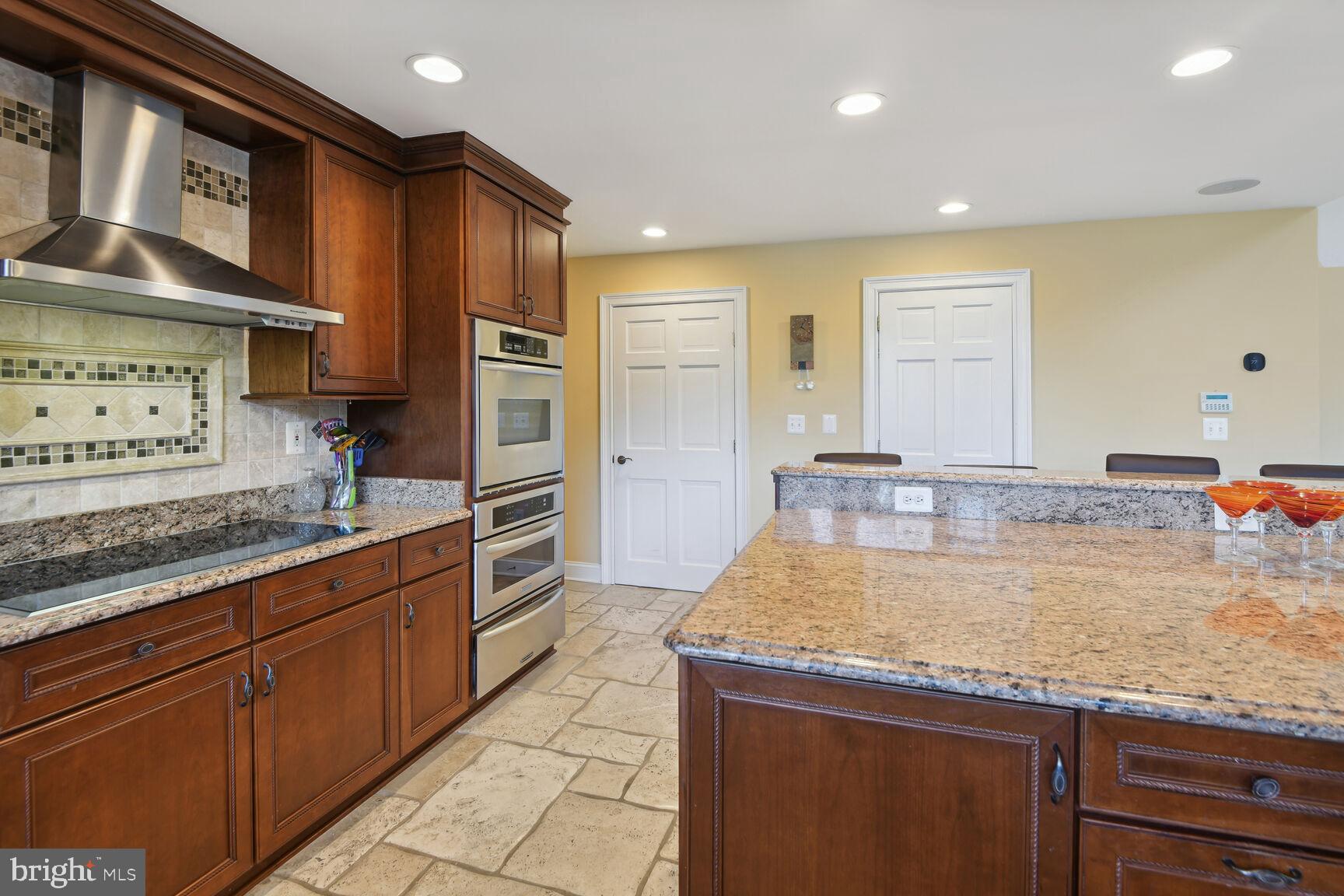 WEST RIVER - Residential