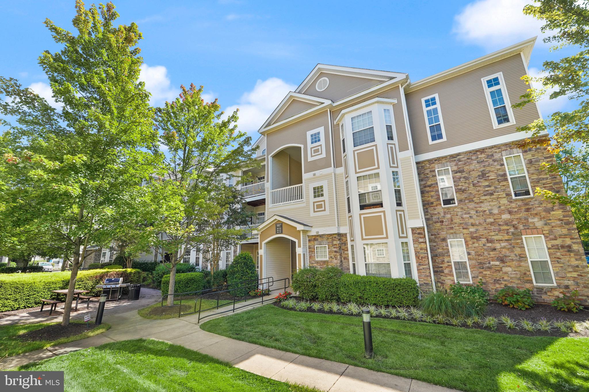 WESTCHESTER AT STRATFORD - Residential