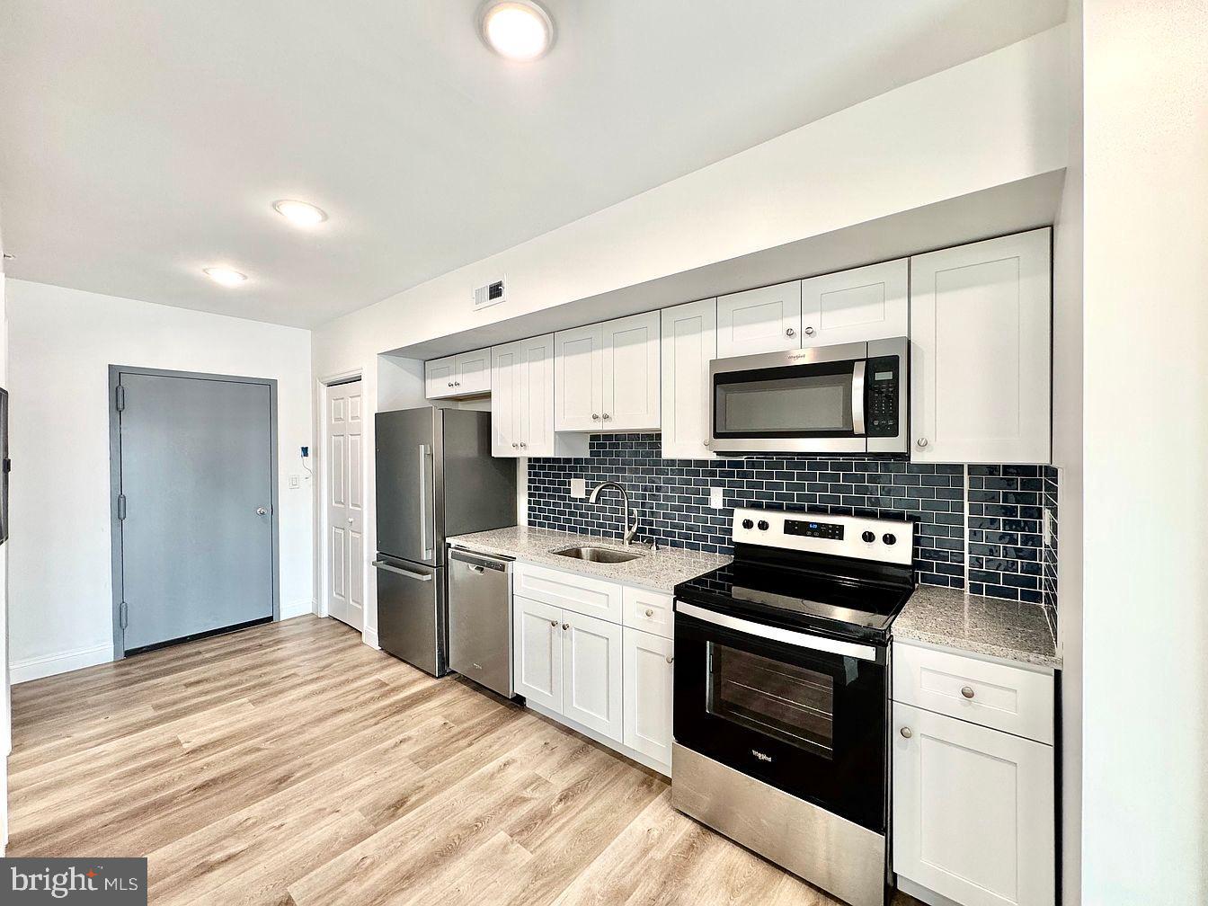 PHILADELPHIA - Residential Lease