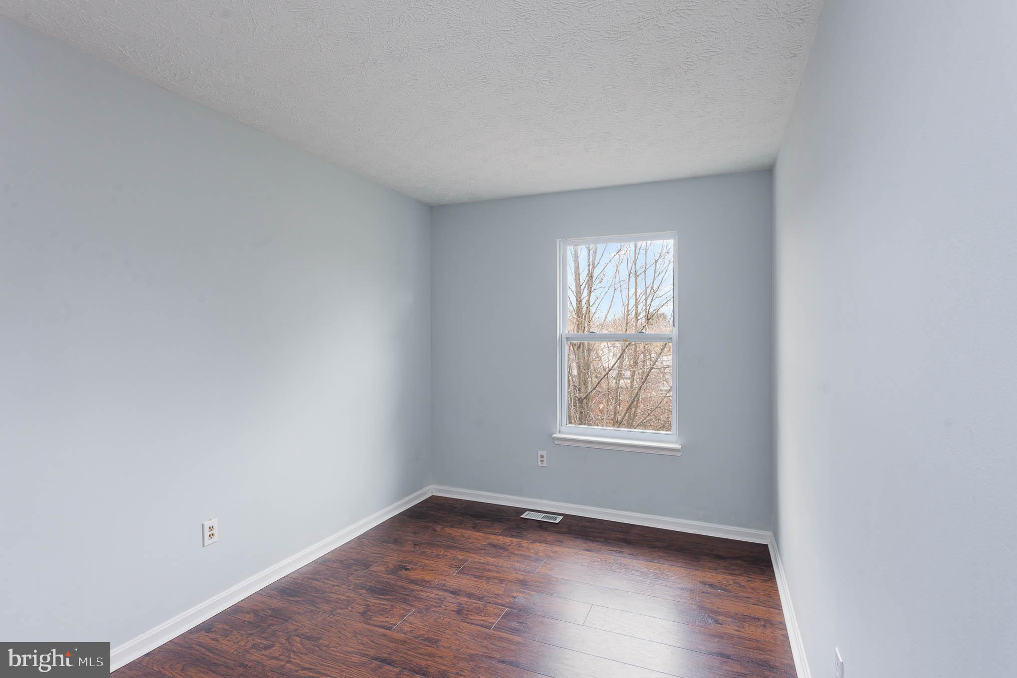 STREAMSIDE - Residential