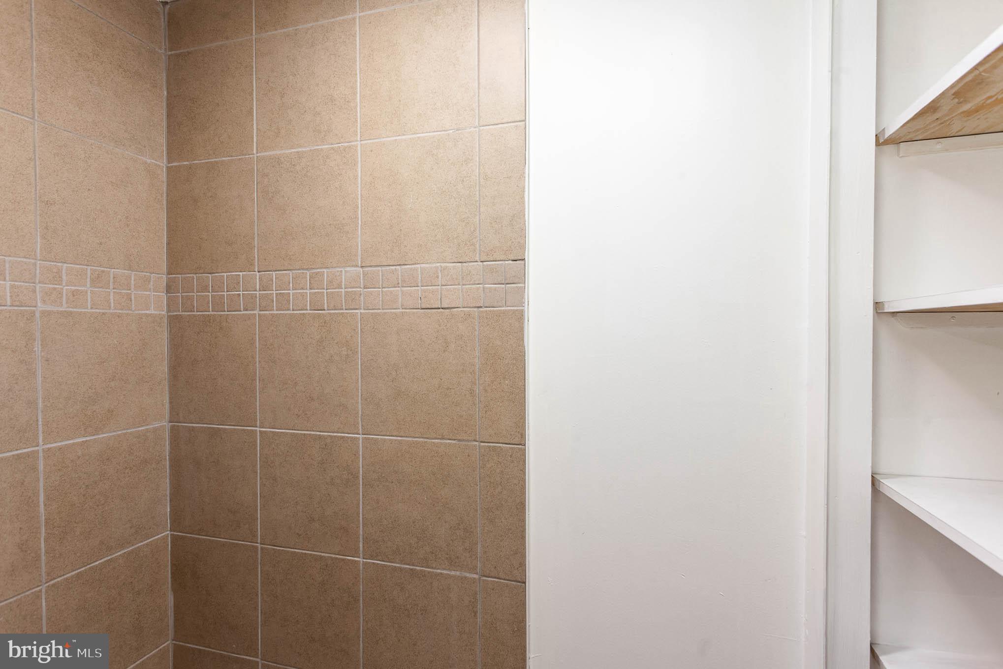 STREAMSIDE - Residential