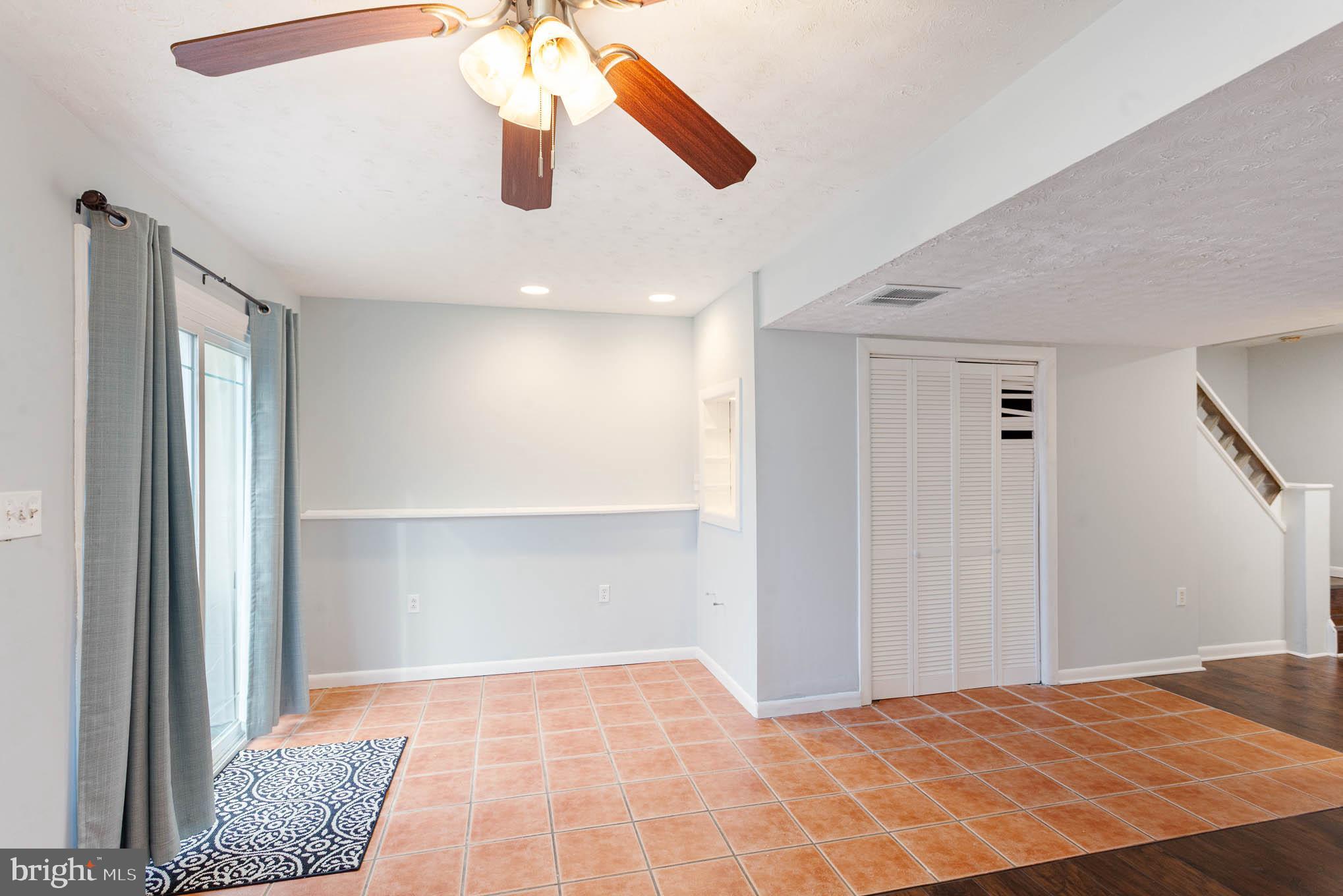 STREAMSIDE - Residential