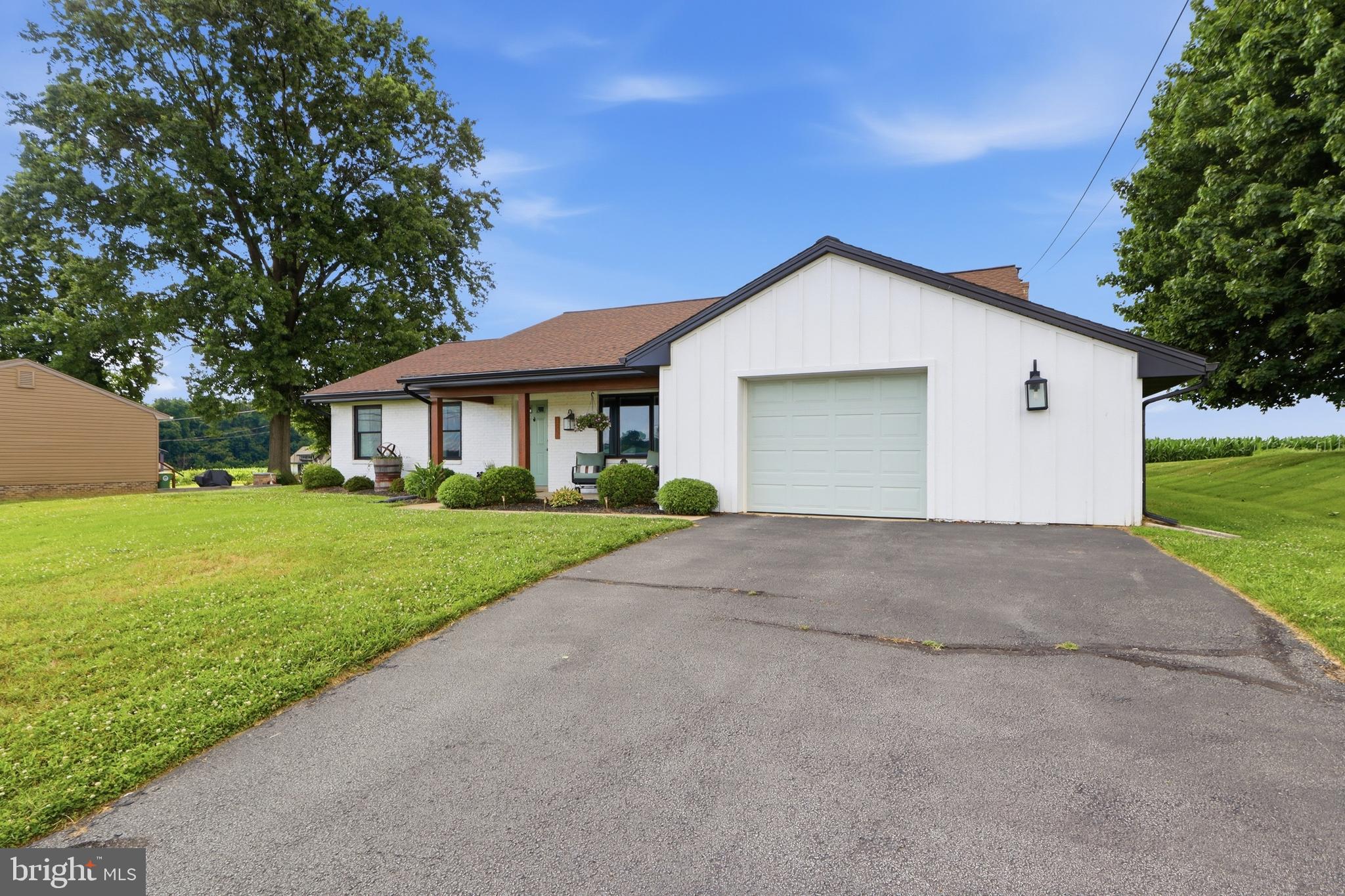 1739 PIONEER ROAD