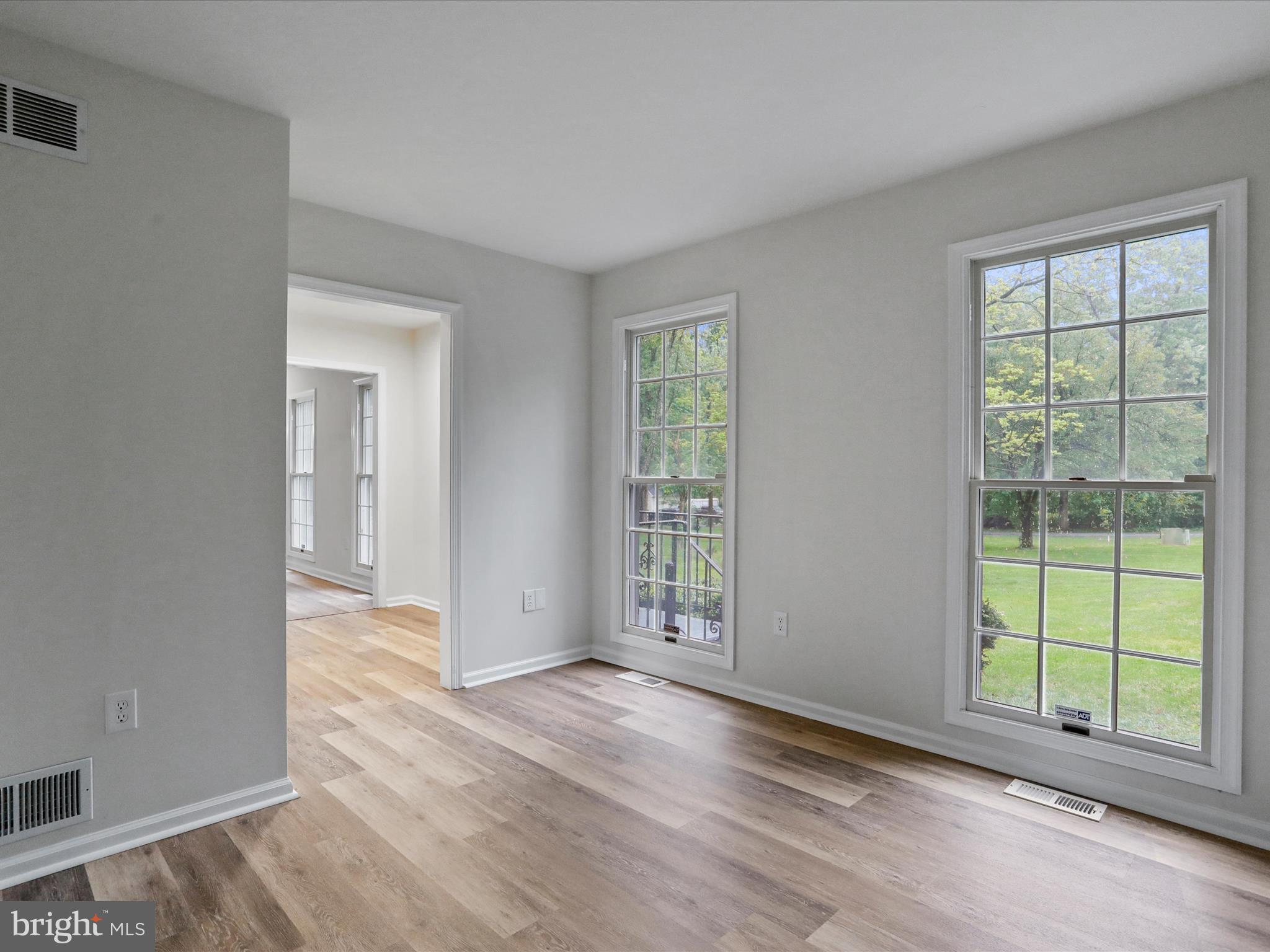 SHEPHERD WEST - Residential