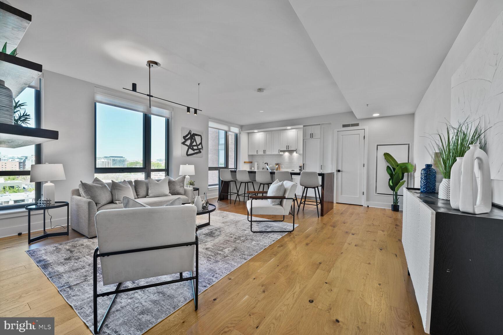 1211 VAN STREET SE 613