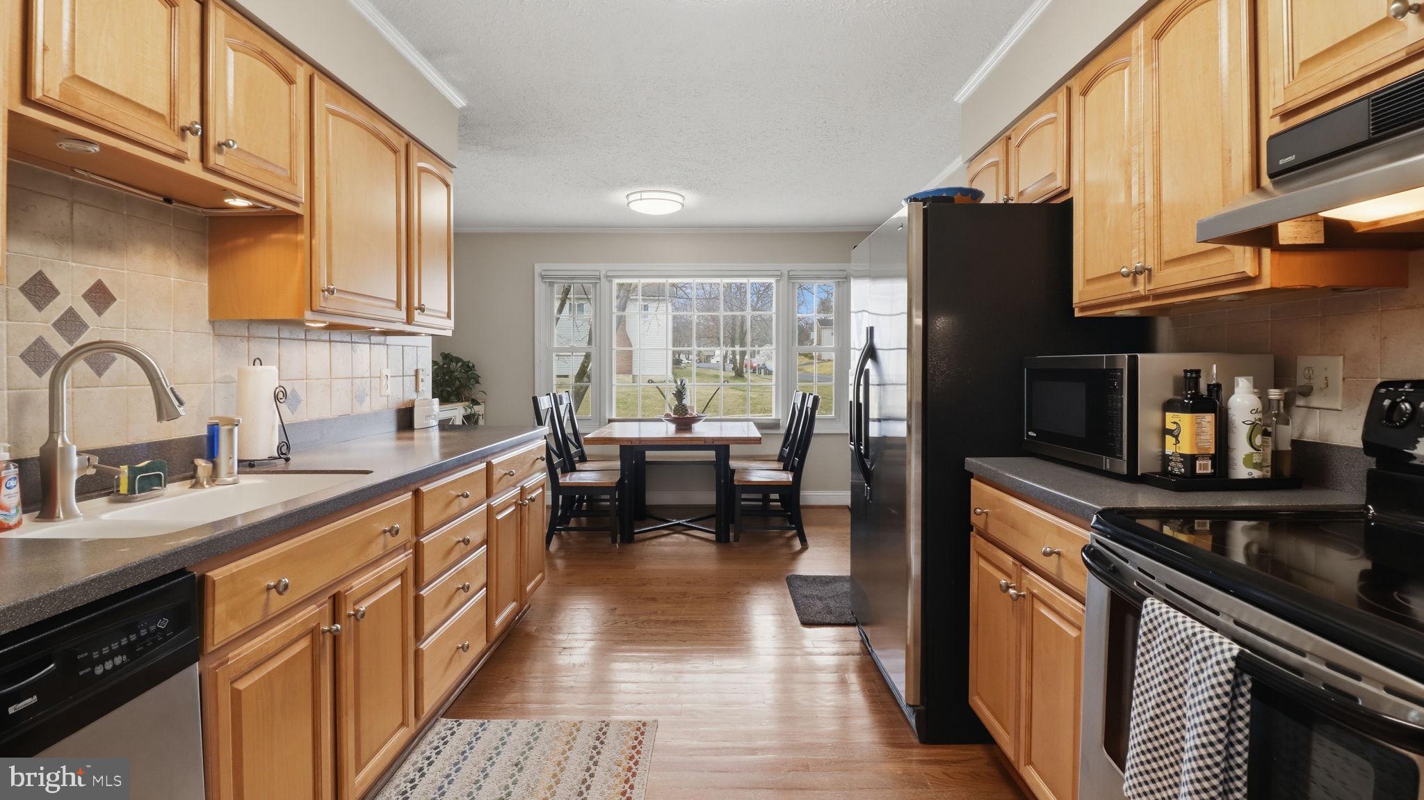 QUINCE ORCHARD KNOLLS - Residential